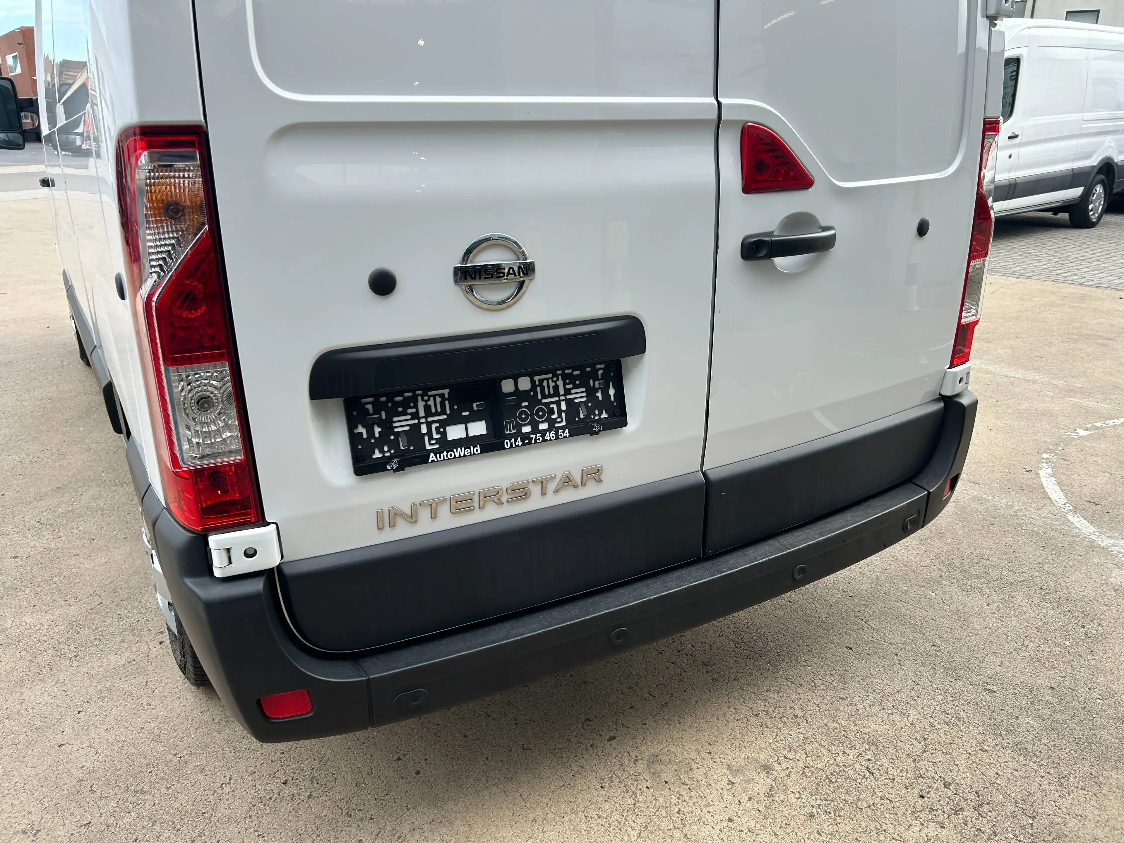 Nissan Interstar 2.3 dCi 33 L2H2 Acenta — photo 5