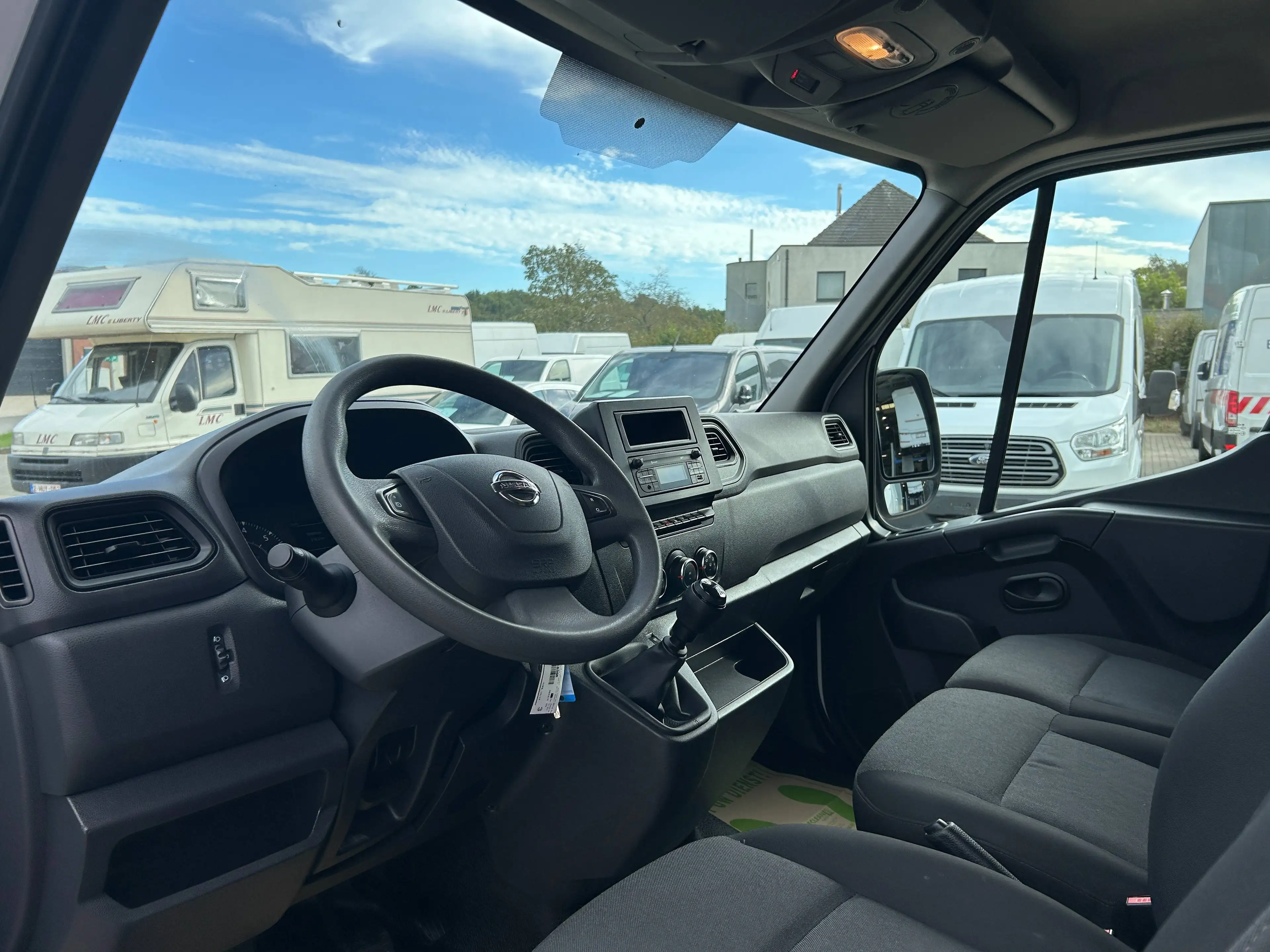 Nissan Interstar 2.3 dCi 33 L2H2 Acenta — photo 8