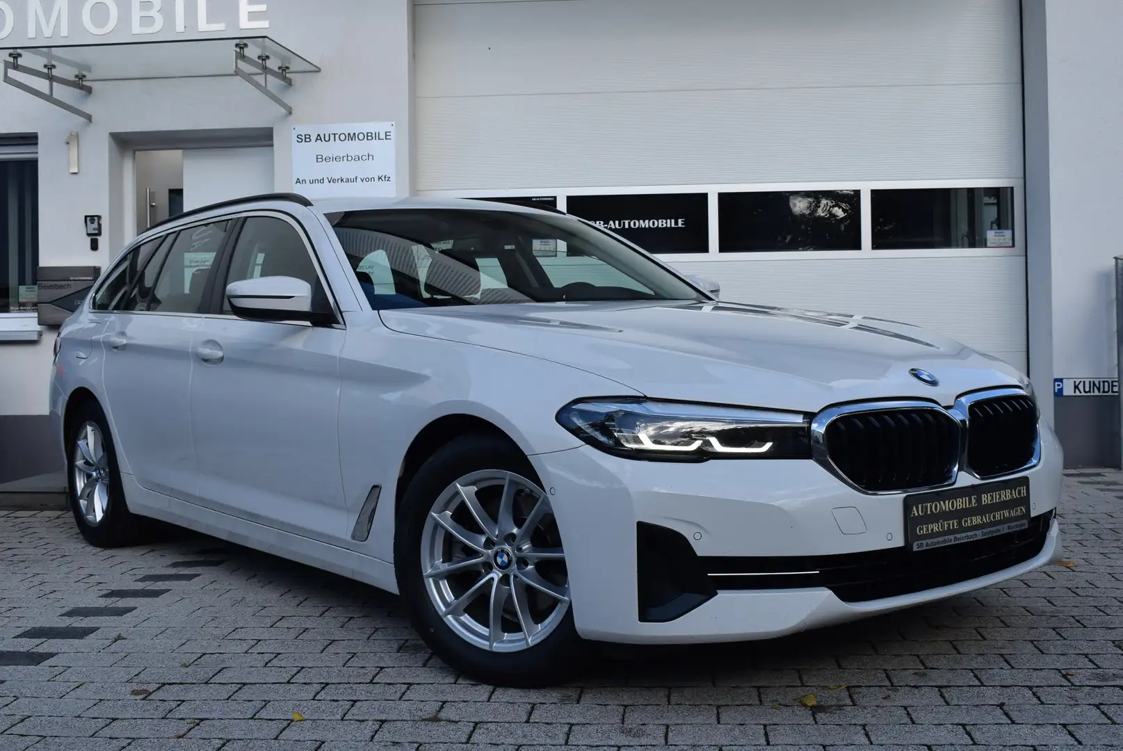 BMW 520 520 d Touring /Leder/LED/Kamera/AHK/ Blanc - 1