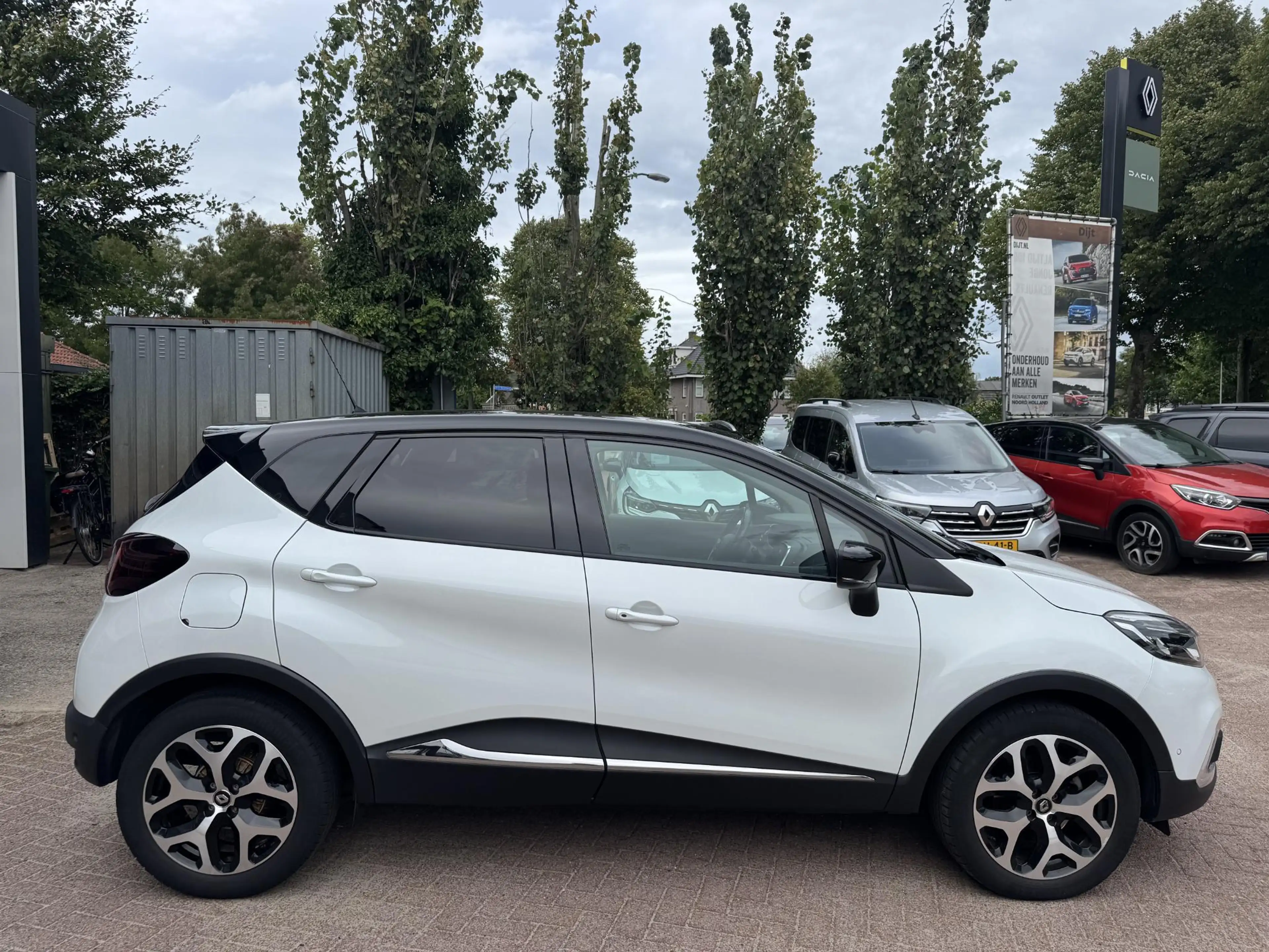 Renault Captur 1.3 TCe 150pk EDC Intens+Camera+Trekhaak!! — photo 4