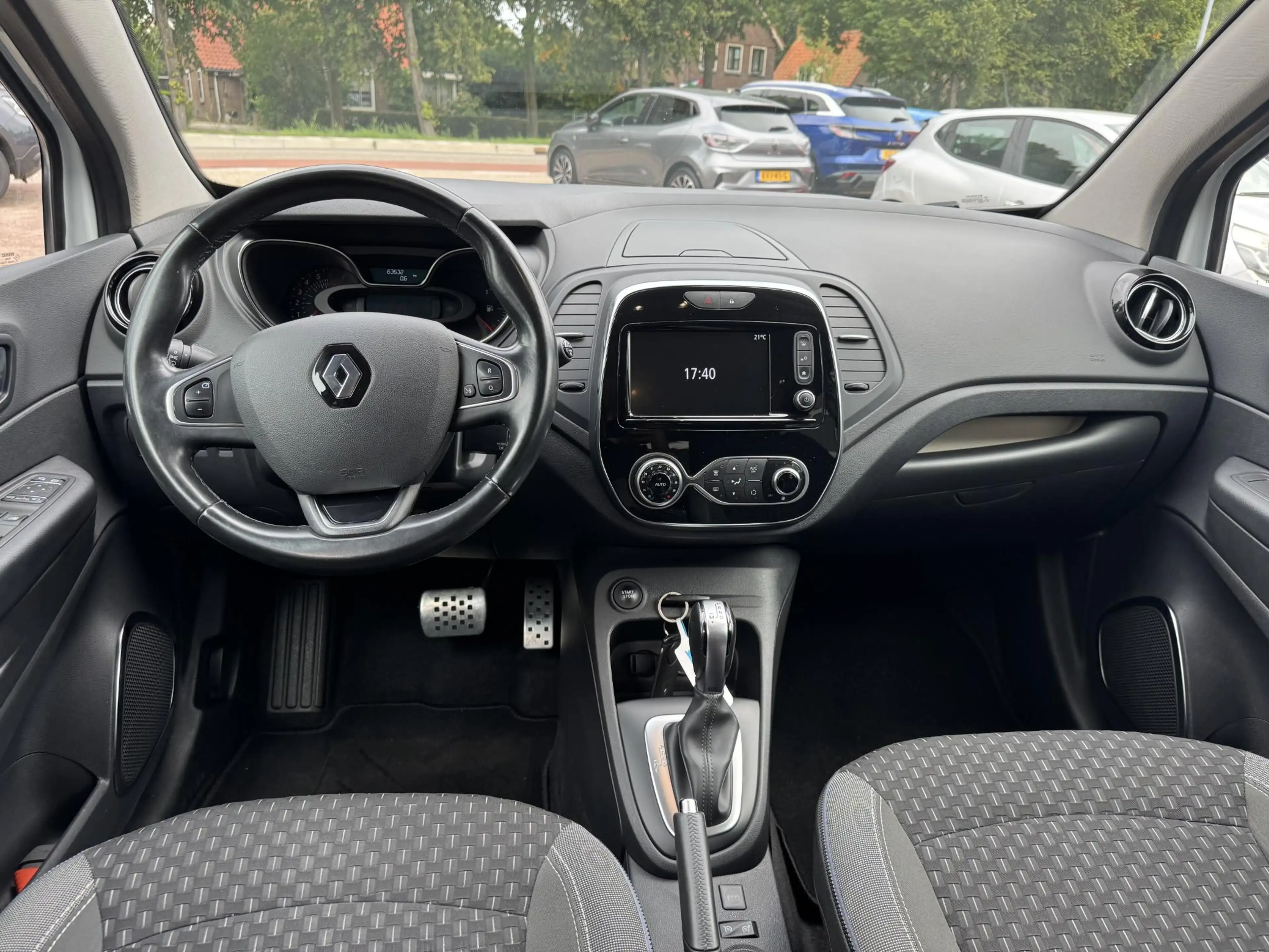 Renault Captur 1.3 TCe 150pk EDC Intens+Camera+Trekhaak!! — photo 12