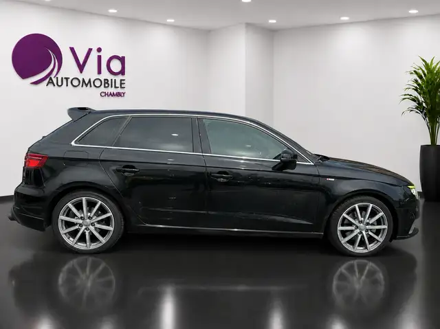 Audi A3 view 4