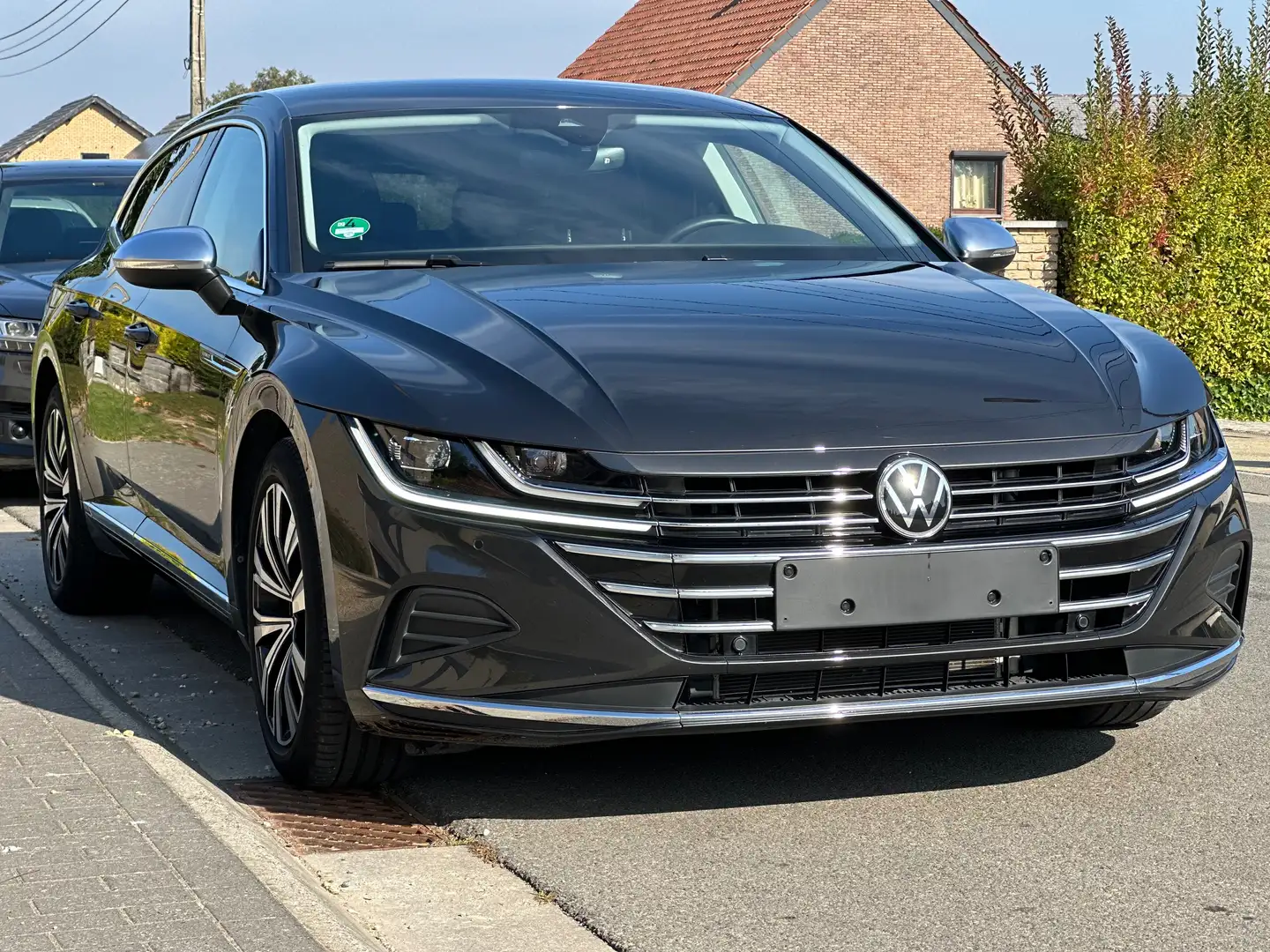 Volkswagen Arteon Arteon SB 1.5 TSI @ 32.500 km @ Gris - 1