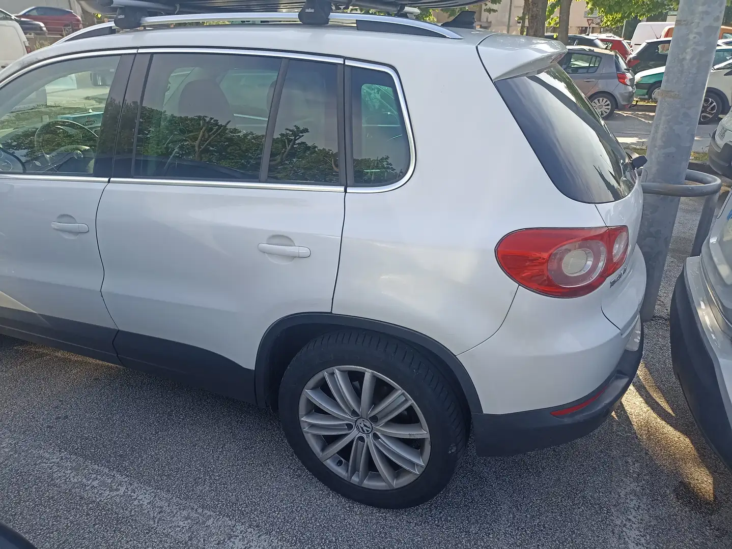 Volkswagen Tiguan Tiguan 2.0 TDI 140 FAP Confortline 4Motion Blanc - 2
