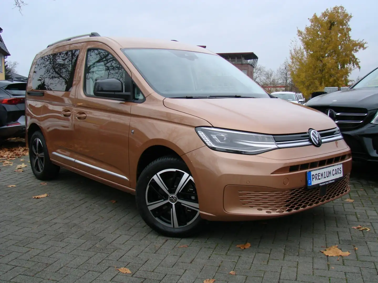 Volkswagen Caddy 1.5TSI Style LED App-Connect Leder PDC Brun - 1