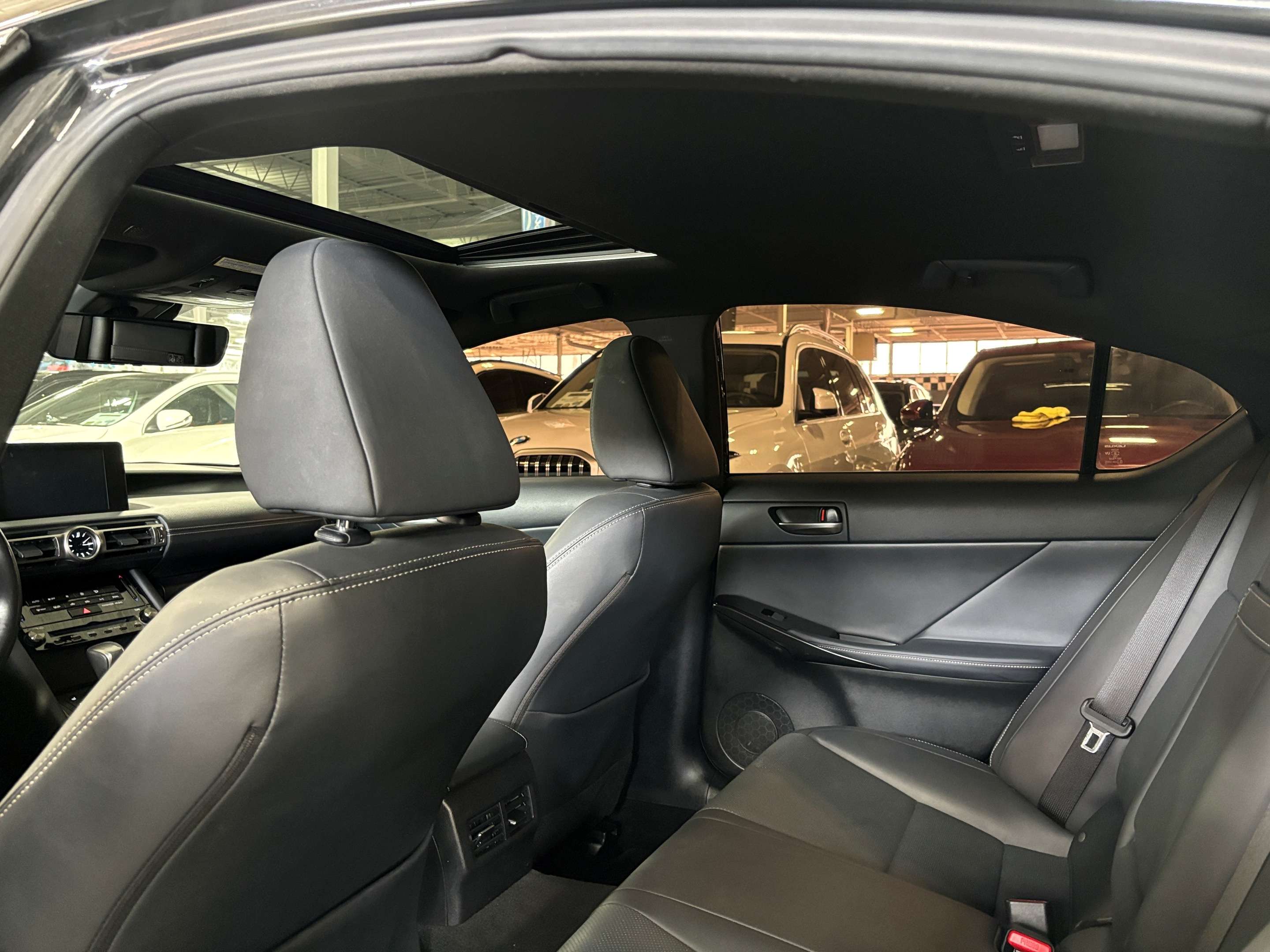 2022 Lexus IS Sedan
