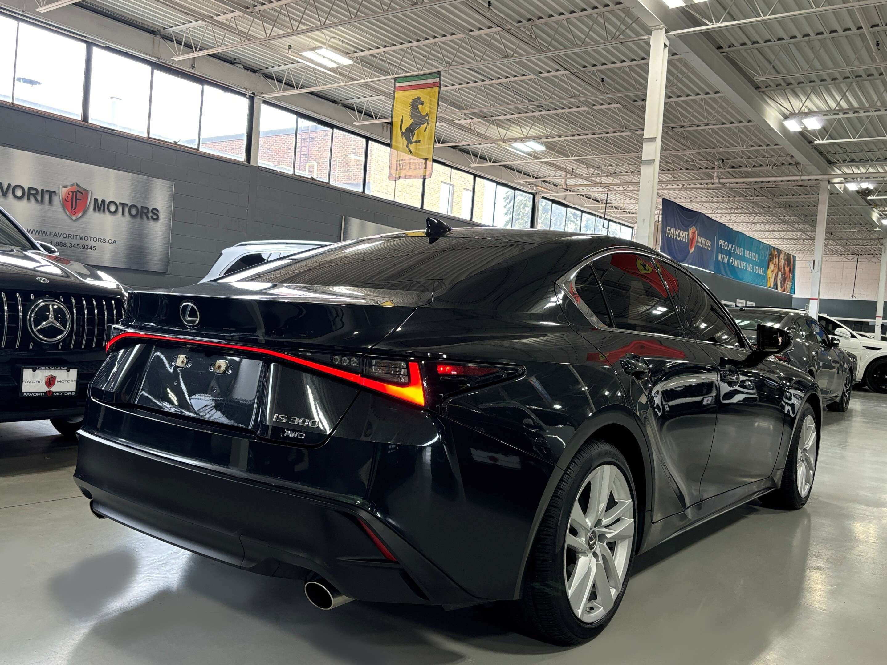 2022 Lexus IS Sedan