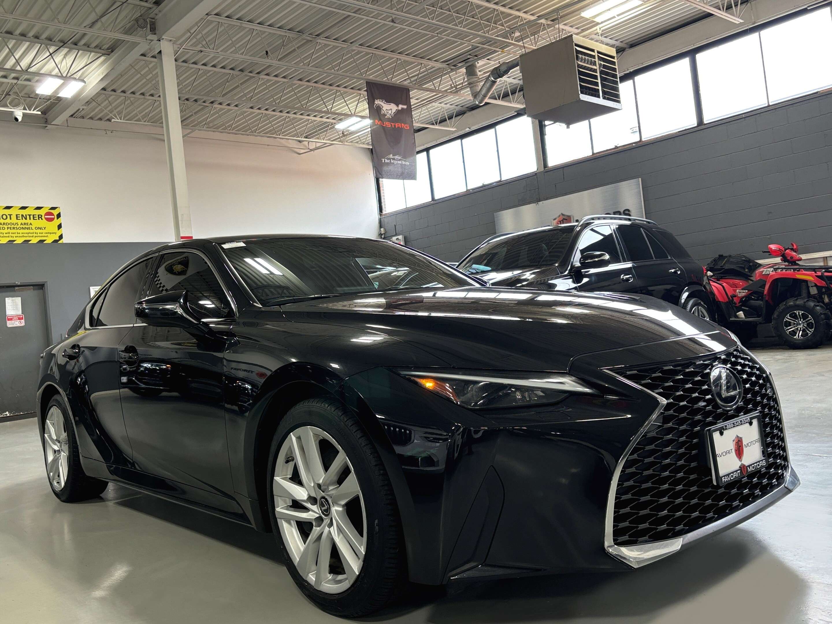 2022 Lexus IS Sedan