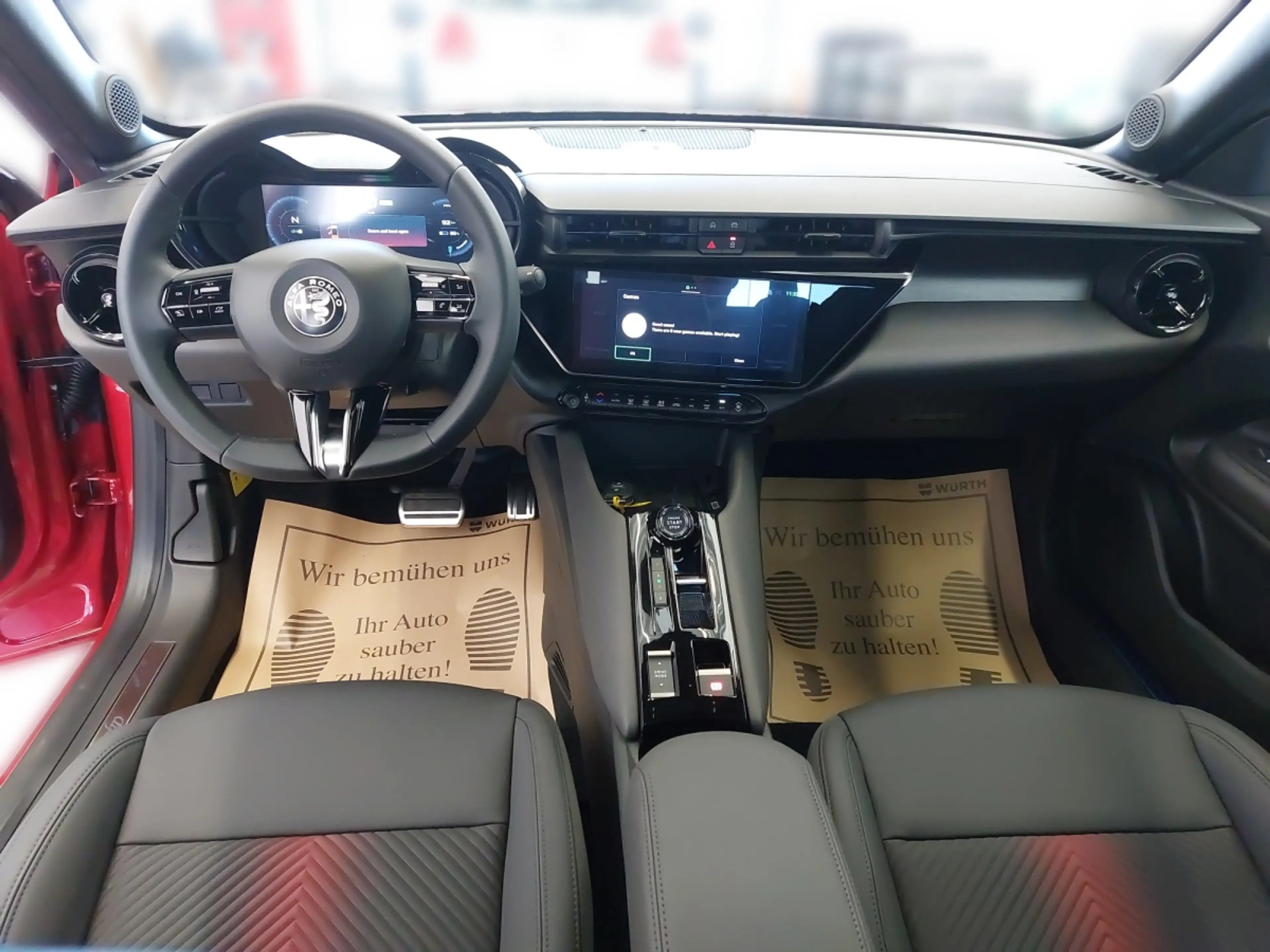 Alfa Romeo Junior Elettrica MY25 SPECIALE BEV 156PS — photo 4