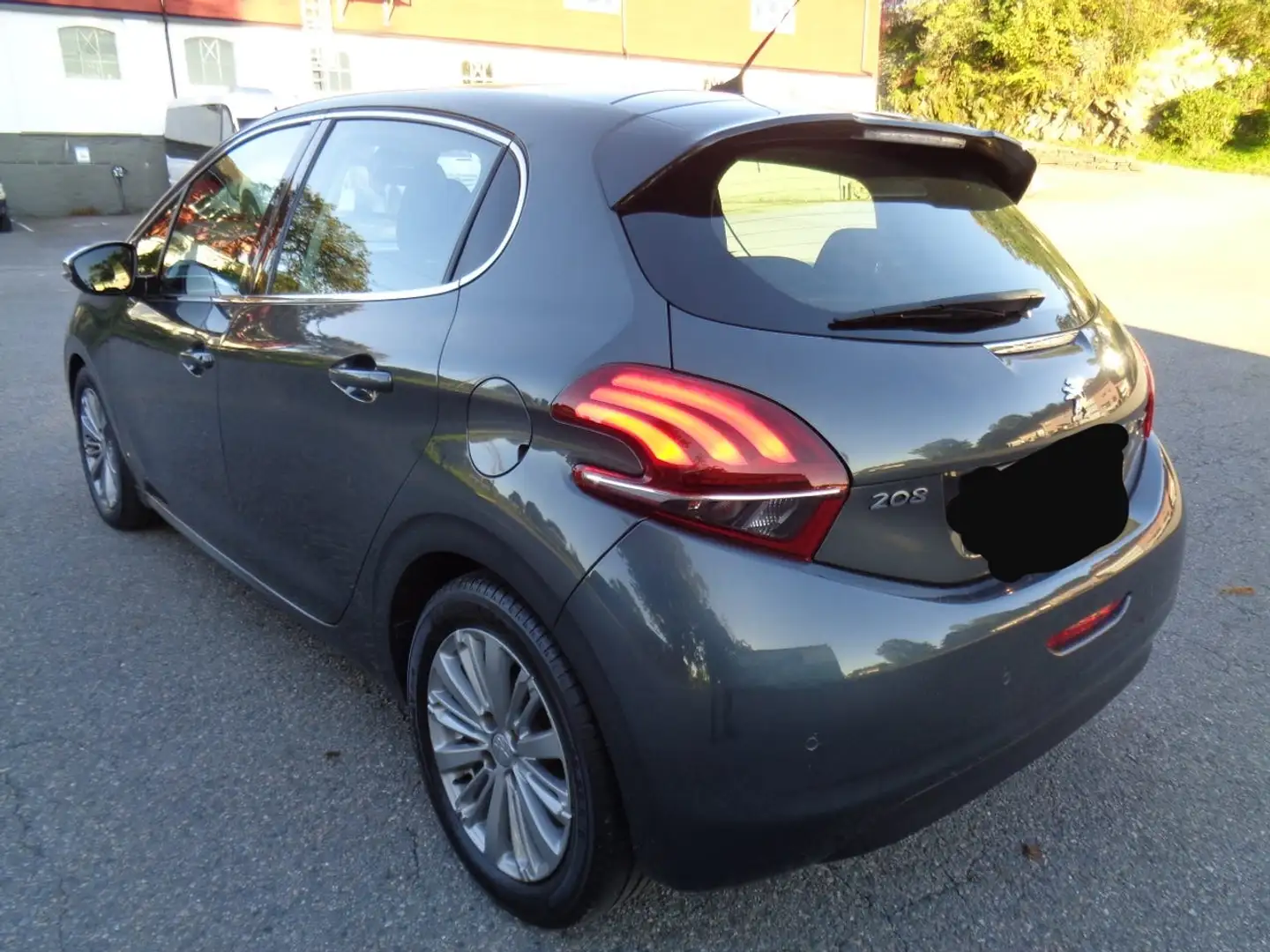 Peugeot 208 208 AFFAIRE 1.2 PURETECH 82 BVM5 PREMIUM PACK - 2