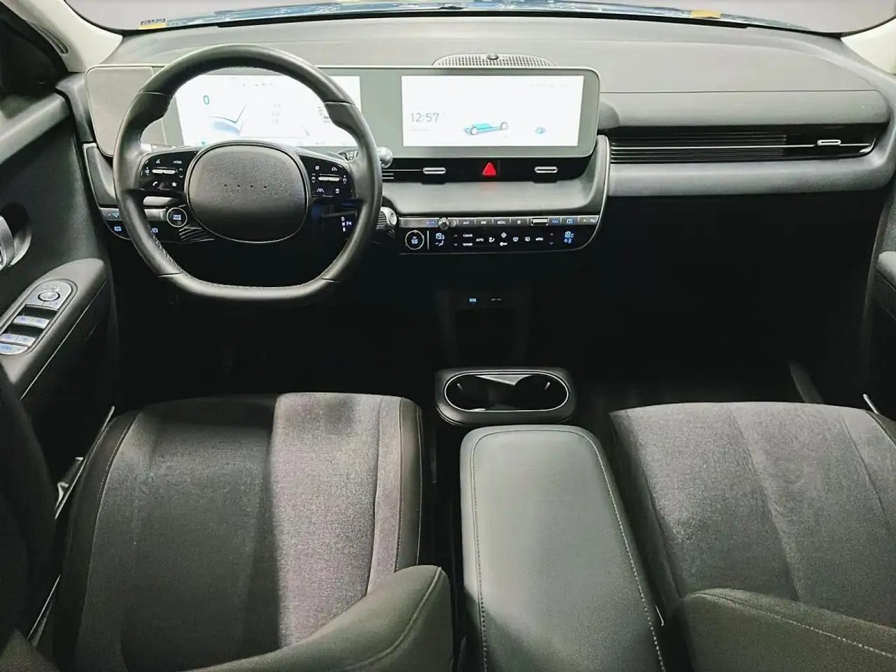 Hyundai IONIQ 5 снимка Hyundai IONIQ 5