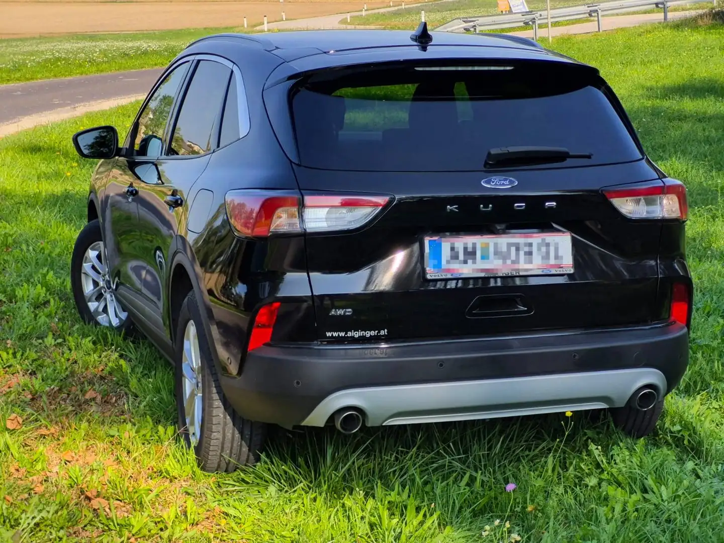 Ford Kuga 2,0 EcoBlue AWD ST-Line X Aut. ST-Line X Schwarz - 2