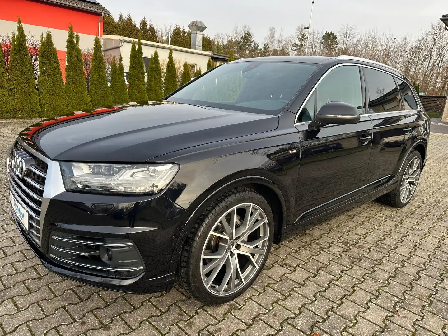 Audi Q7 3.0 TDI quattro S Line / Matrix-LED / AHK Schwarz - 1
