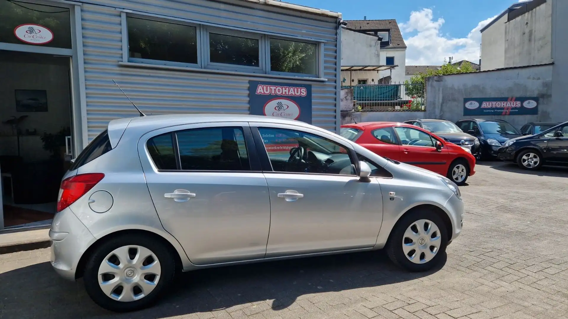 Opel Corsa D 1.4 Edition "111 Jahre" ALLWETTER REIFEN Gümüş rengi - 2