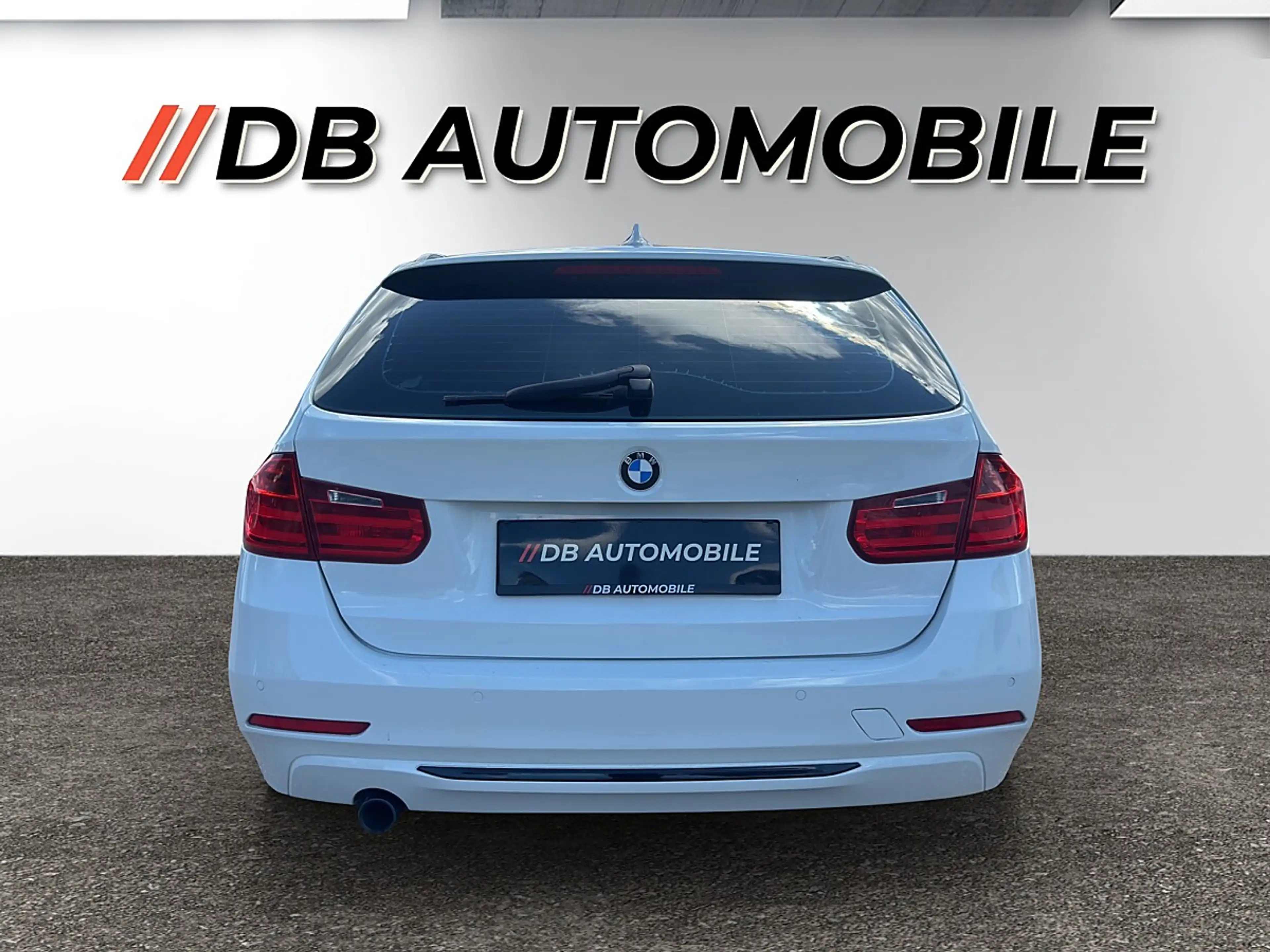 BMW 316 d Touring — photo 6