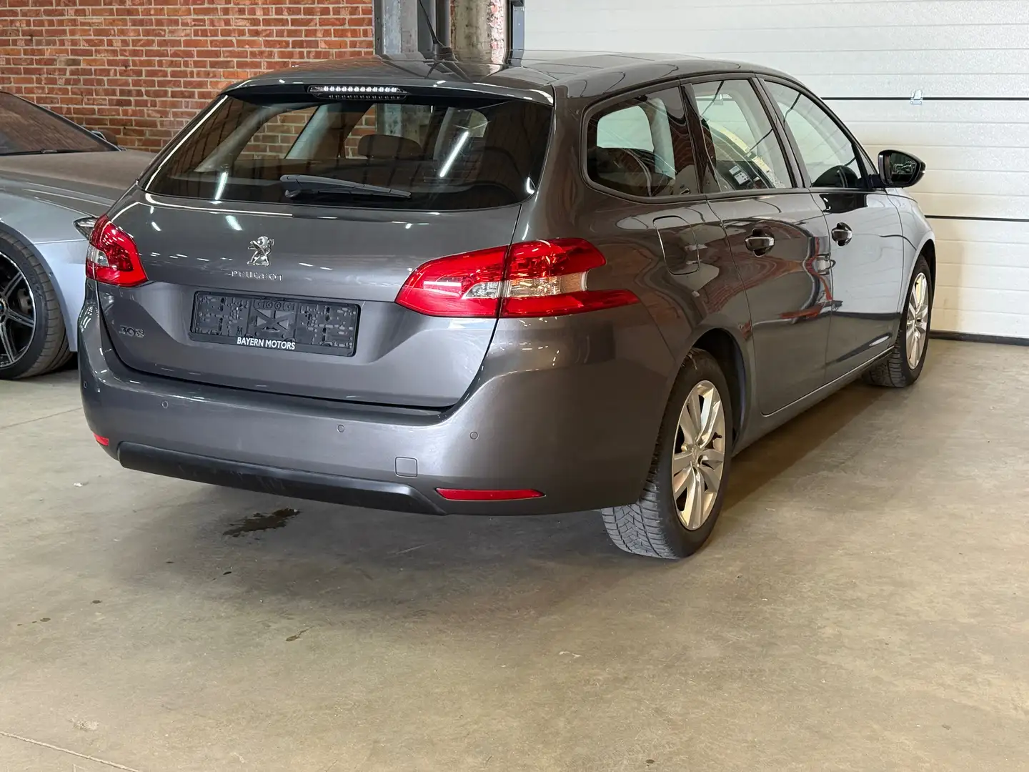 Peugeot 308 1.5 BlueHDi Navi CarPlay EURO6d 2021 Garantie Grijs - 2
