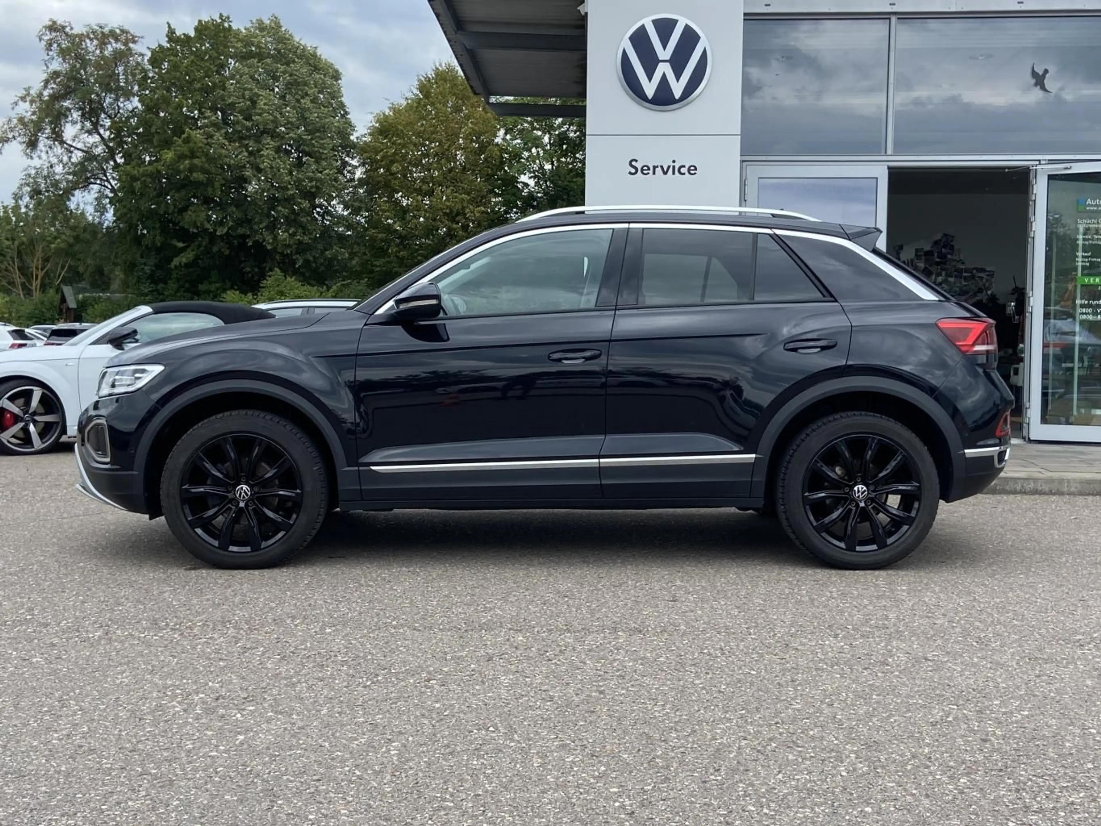 Volkswagen T-Roc 1.5 TSI Style APP-CONNECT+ACC+LANE-ASSIST+ — photo 8