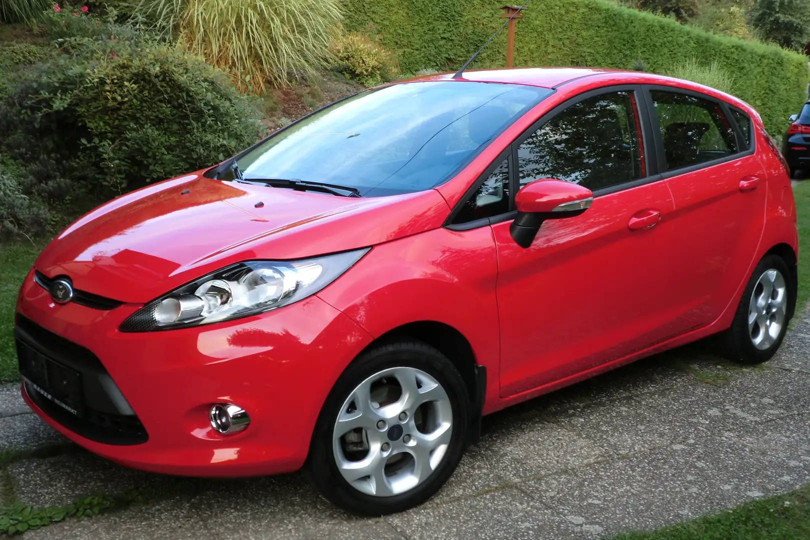 Ford Fiesta Fiesta Iconic 1,25 Iconic Rot - 2