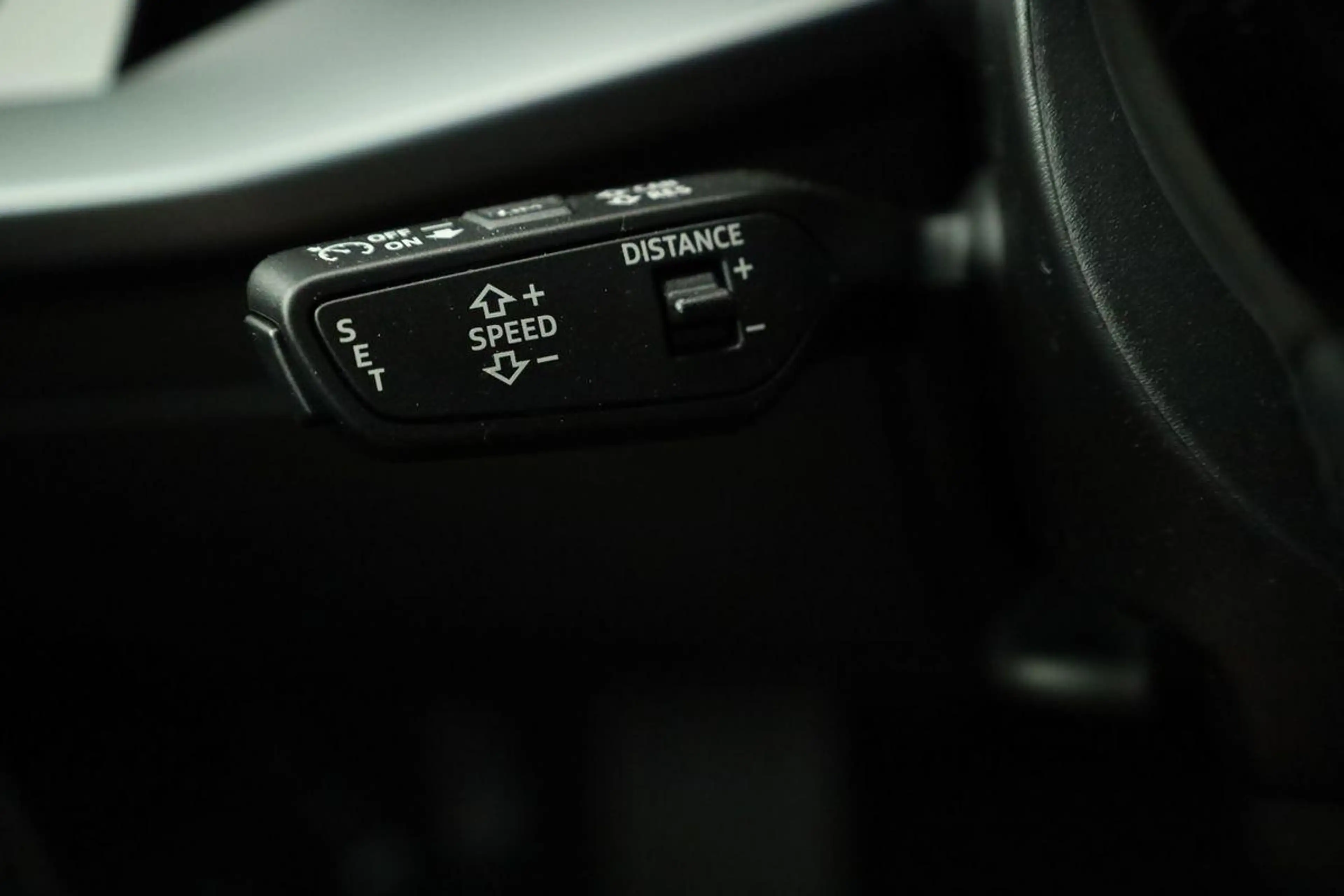 Audi A3 Sportback TFSI 110 kW S line 35 S-tronic S-LINE... — photo 8