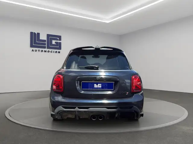Mini Hatch view 7
