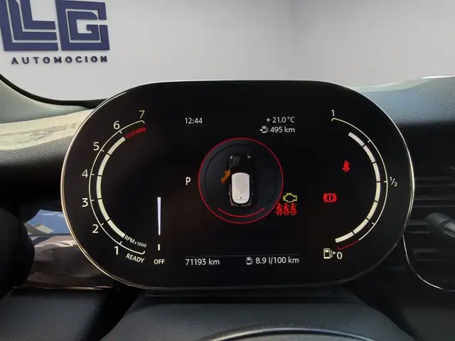 Mini Hatch view 12