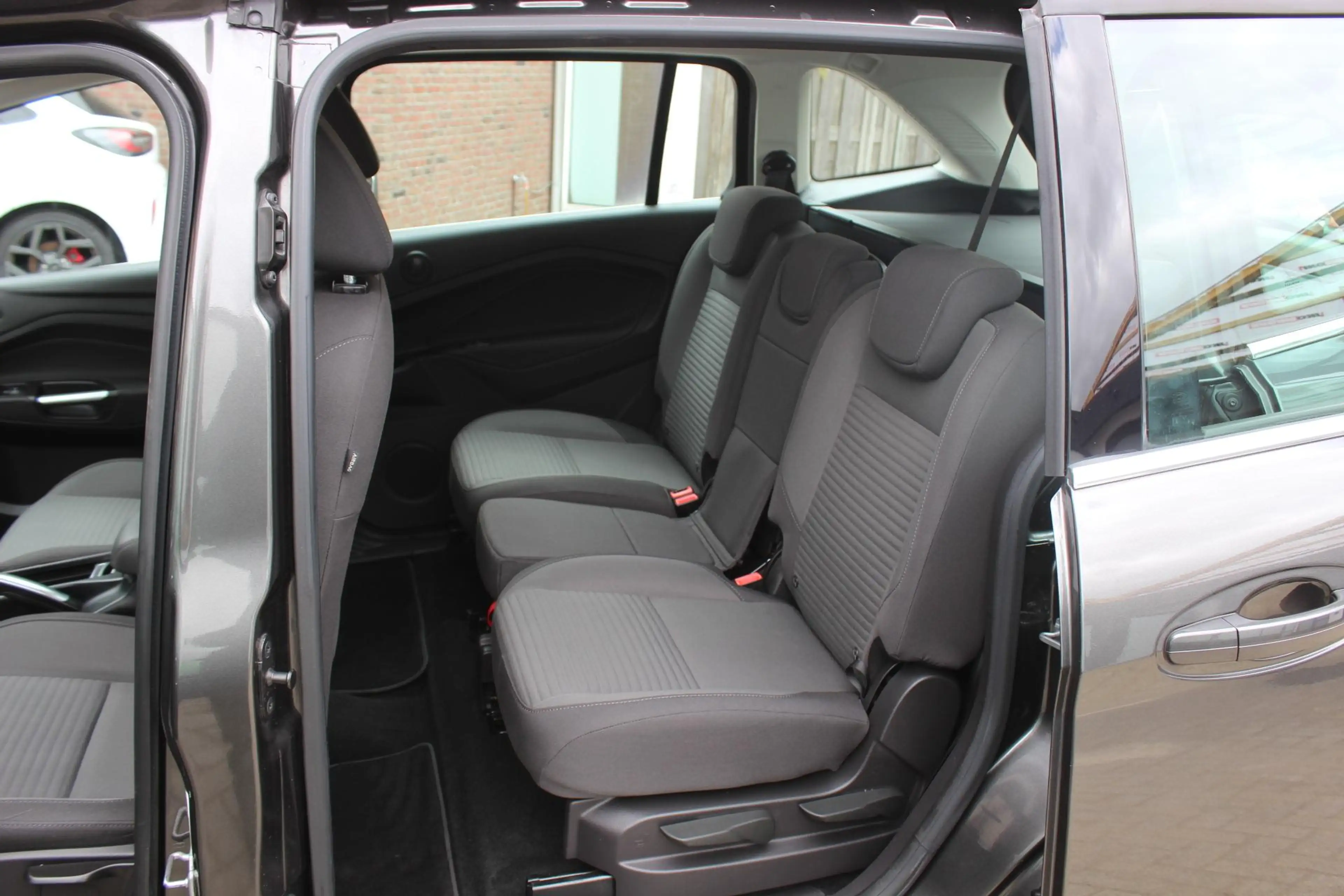 Ford Grand C-Max 1.5 Titanium Technology Pack|PDC|Camera|Trekhaak — photo 8