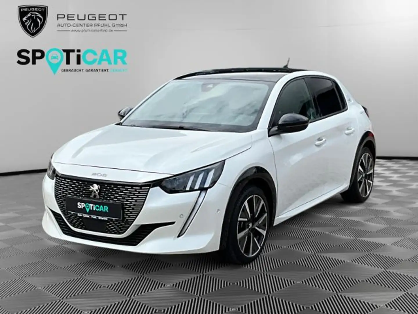 Peugeot 208 PureTech 130 EAT8 GT Weiß - 1