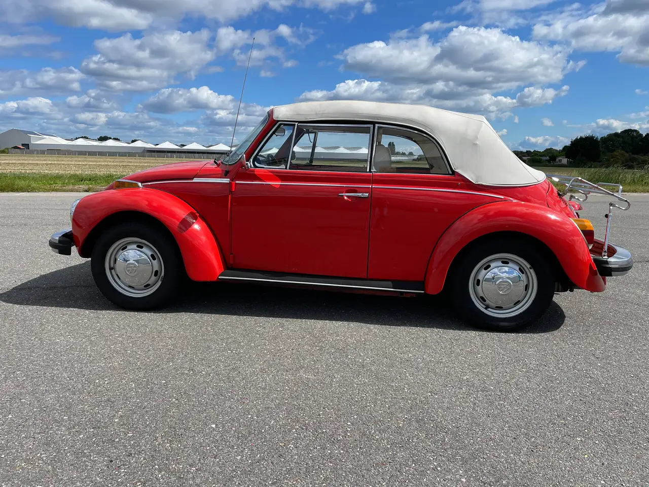 Volkswagen Kever 1303 LS Cabriolet, foto 3