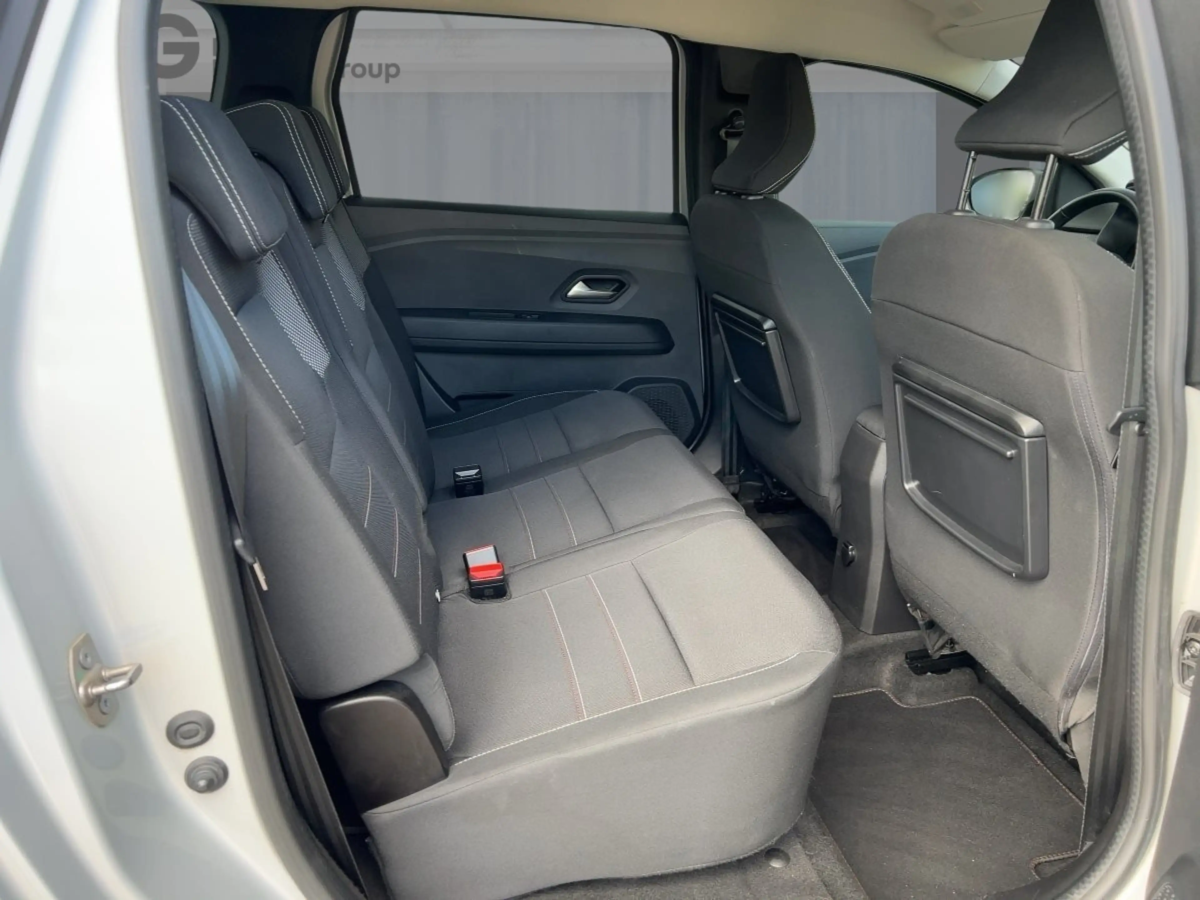 Dacia Jogger Extreme+ TCe 100 ECO-G 7-Sitzer — photo 9