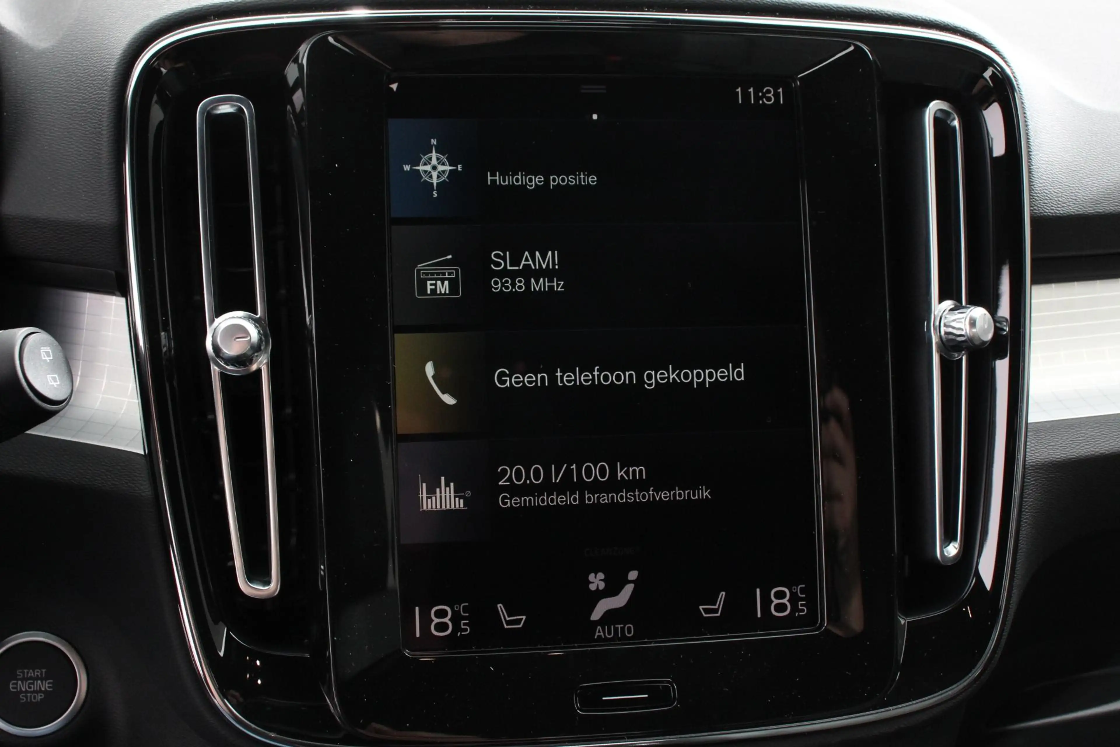 Volvo XC40 1.5 T5 Plug-in hybrid Plus Bright Navigatie Climat — photo 23