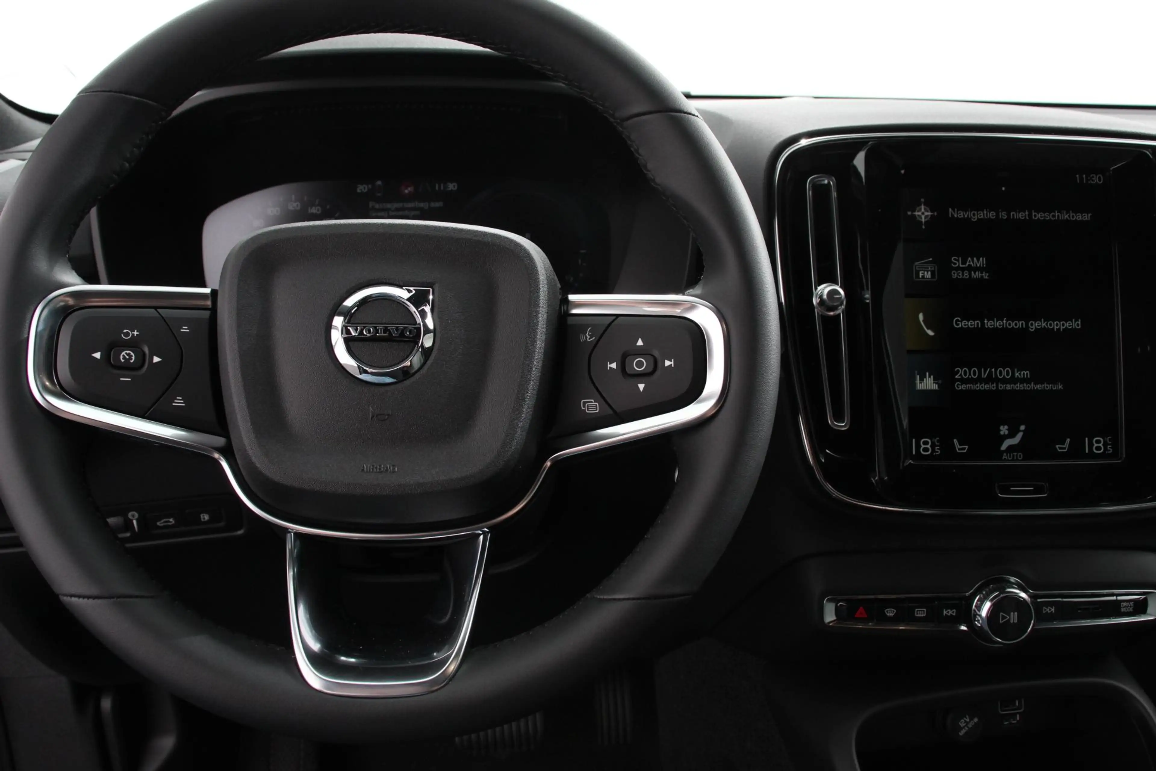 Volvo XC40 1.5 T5 Plug-in hybrid Plus Bright Navigatie Climat — photo 14