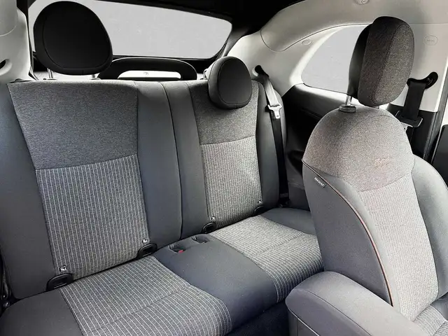 Fiat 500e view 8