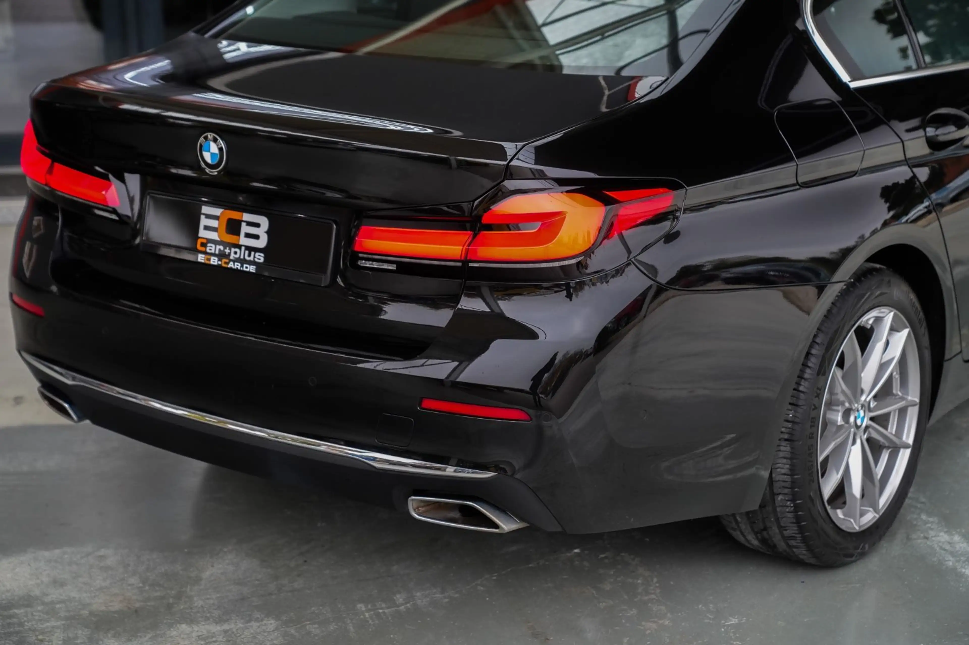 BMW 520 d xDrive Luxury Line *1.Hand/HUD/LED/SHZ* — photo 10