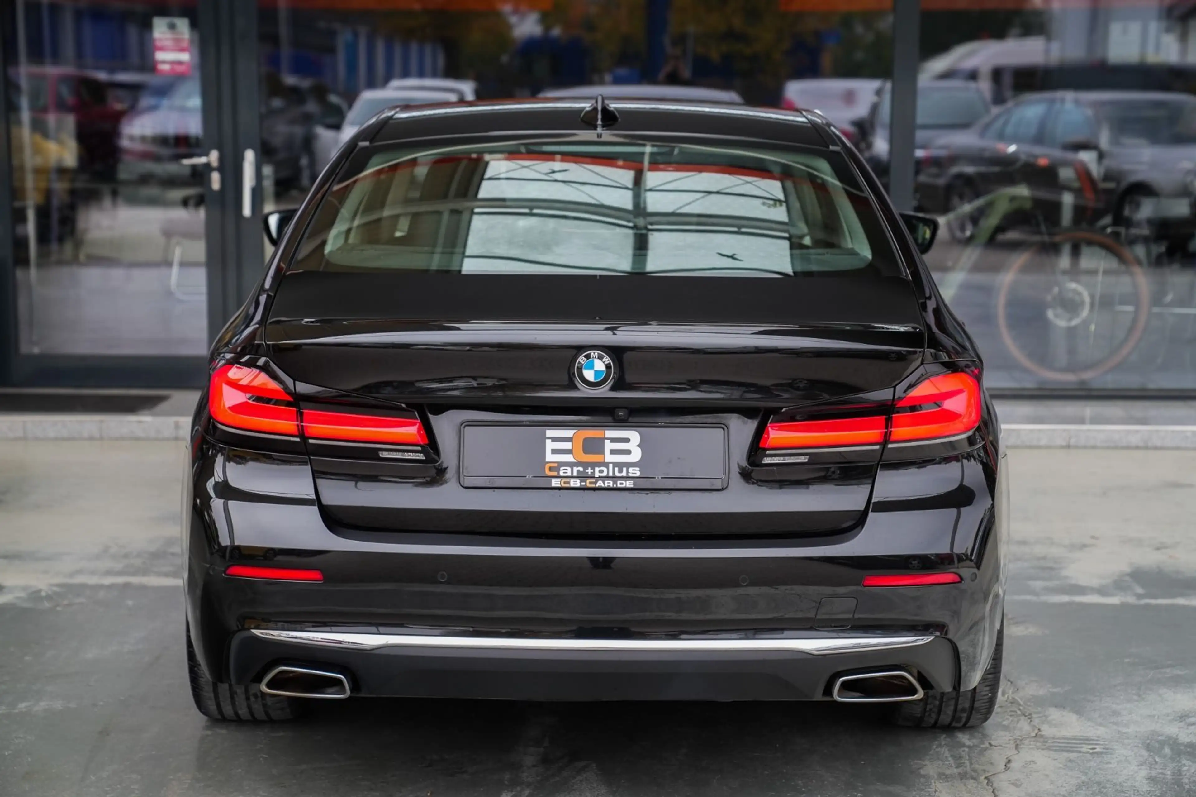 BMW 520 d xDrive Luxury Line *1.Hand/HUD/LED/SHZ* — photo 8