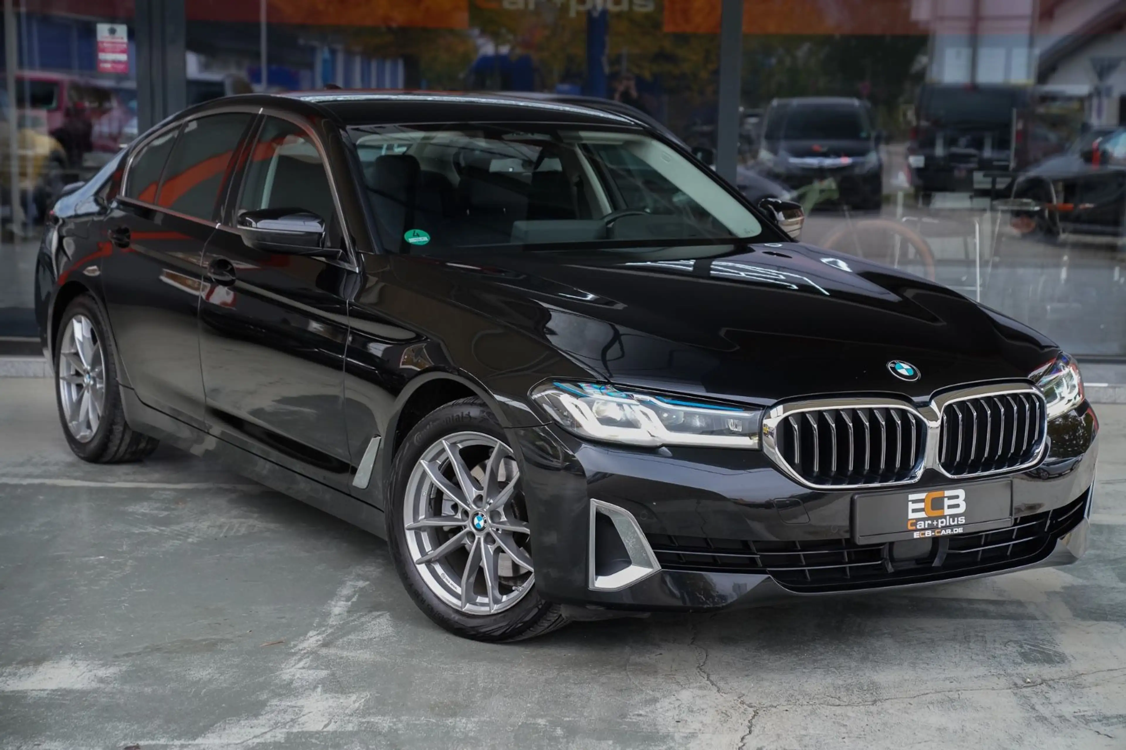 BMW 520 d xDrive Luxury Line *1.Hand/HUD/LED/SHZ* — photo 13