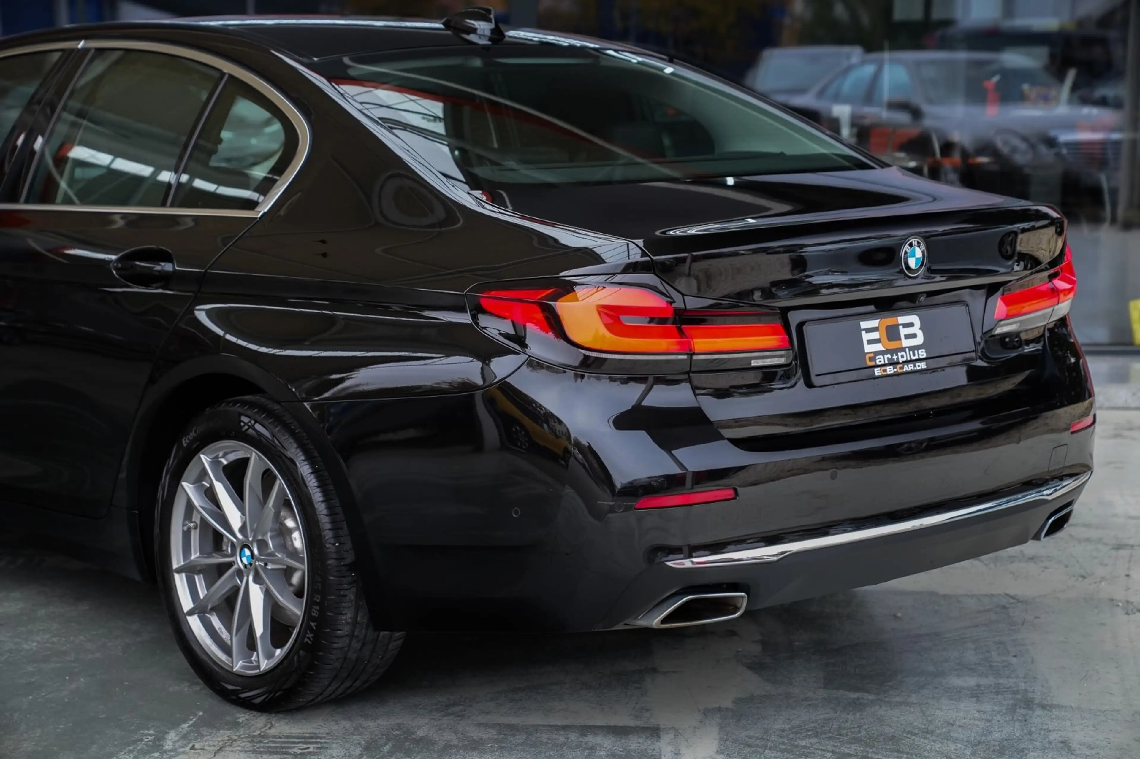 BMW 520 d xDrive Luxury Line *1.Hand/HUD/LED/SHZ* — photo 7