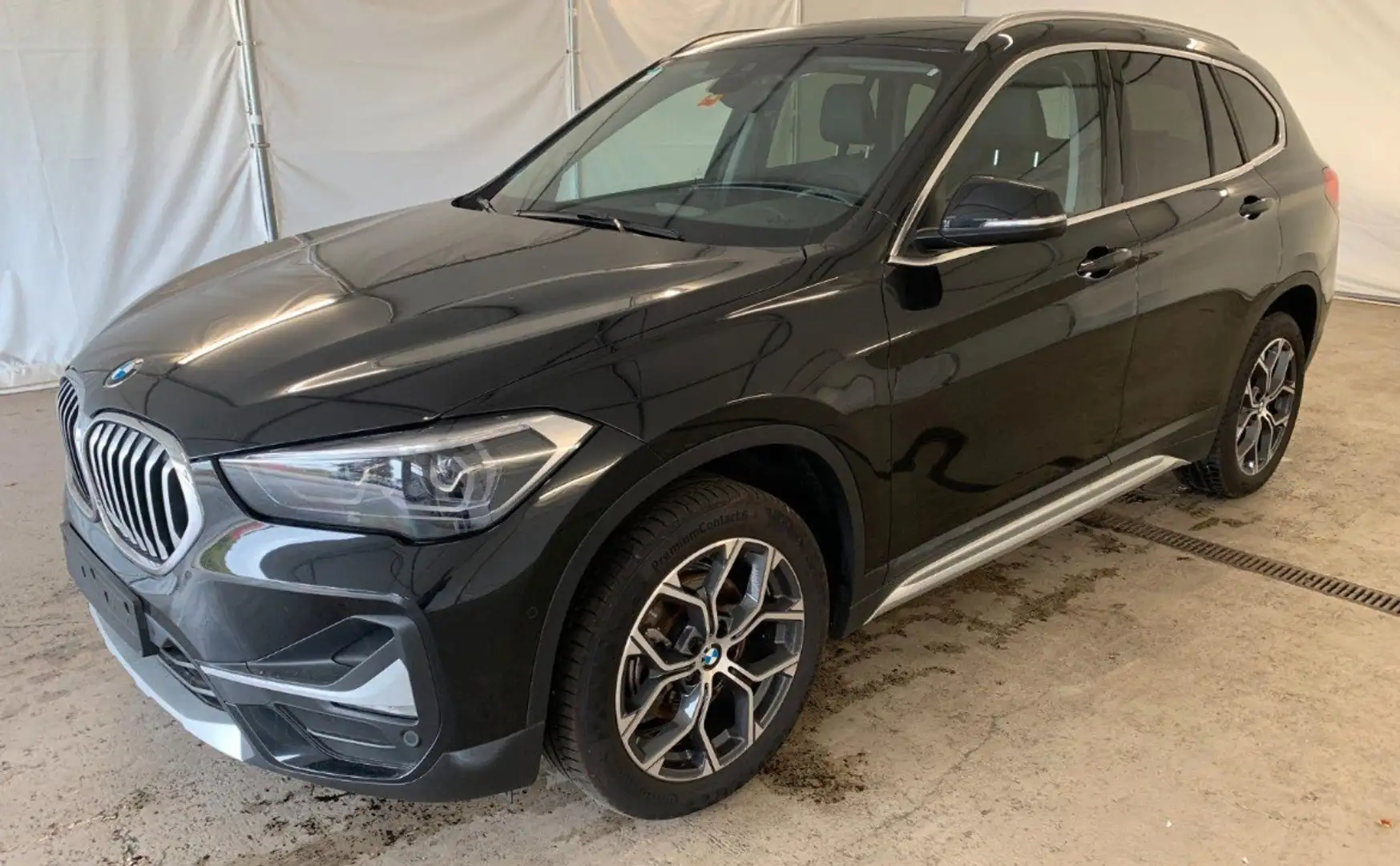 BMW X1 X1 sdrive18d xLine Schwarz - 1
