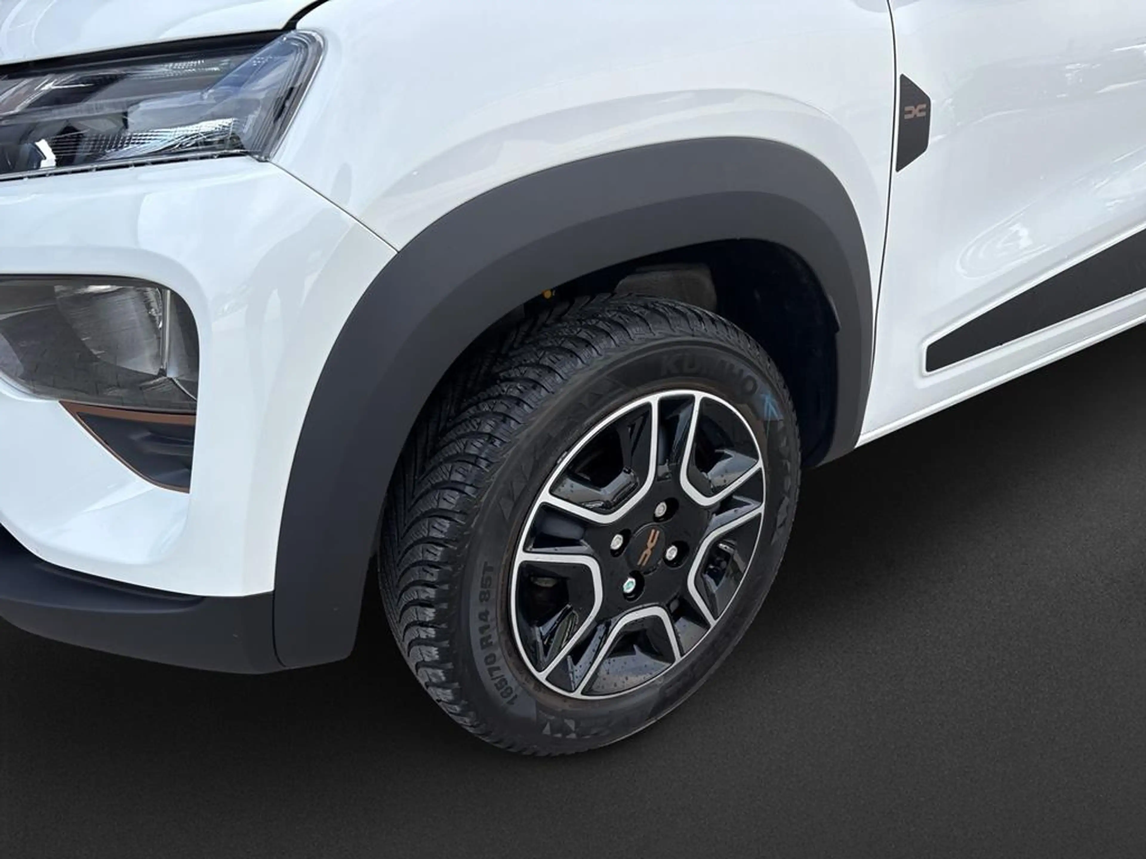 Dacia Spring Electric 65 Extreme — photo 10
