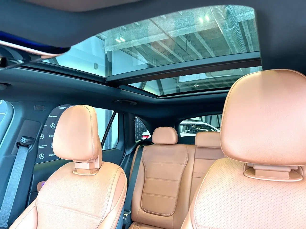 Mercedes-Benz GLC снимка Mercedes-Benz GLC