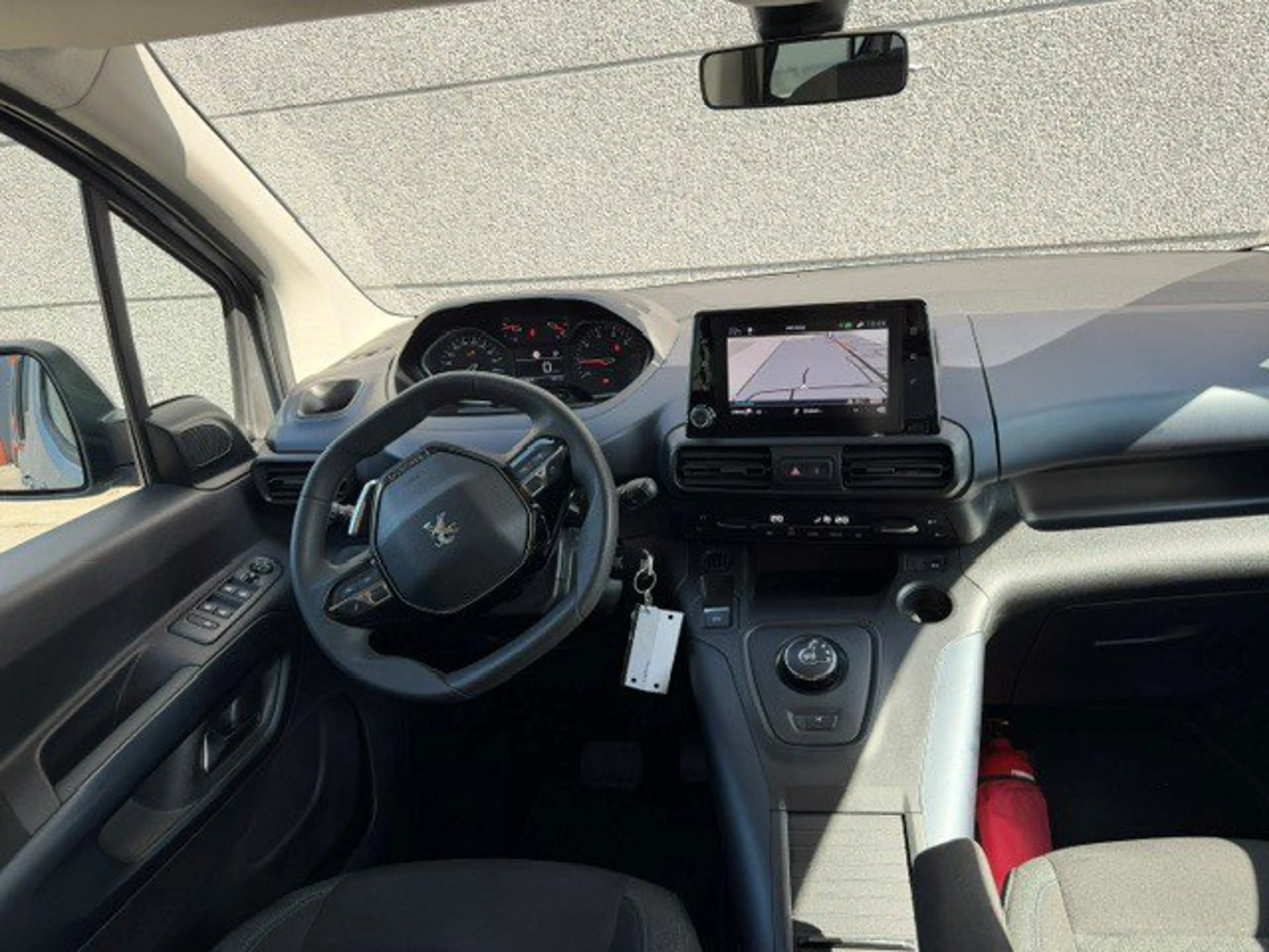 Peugeot Rifter *GPS*CAMERA* 1.2 Benz  Allure EAT8 — photo 14