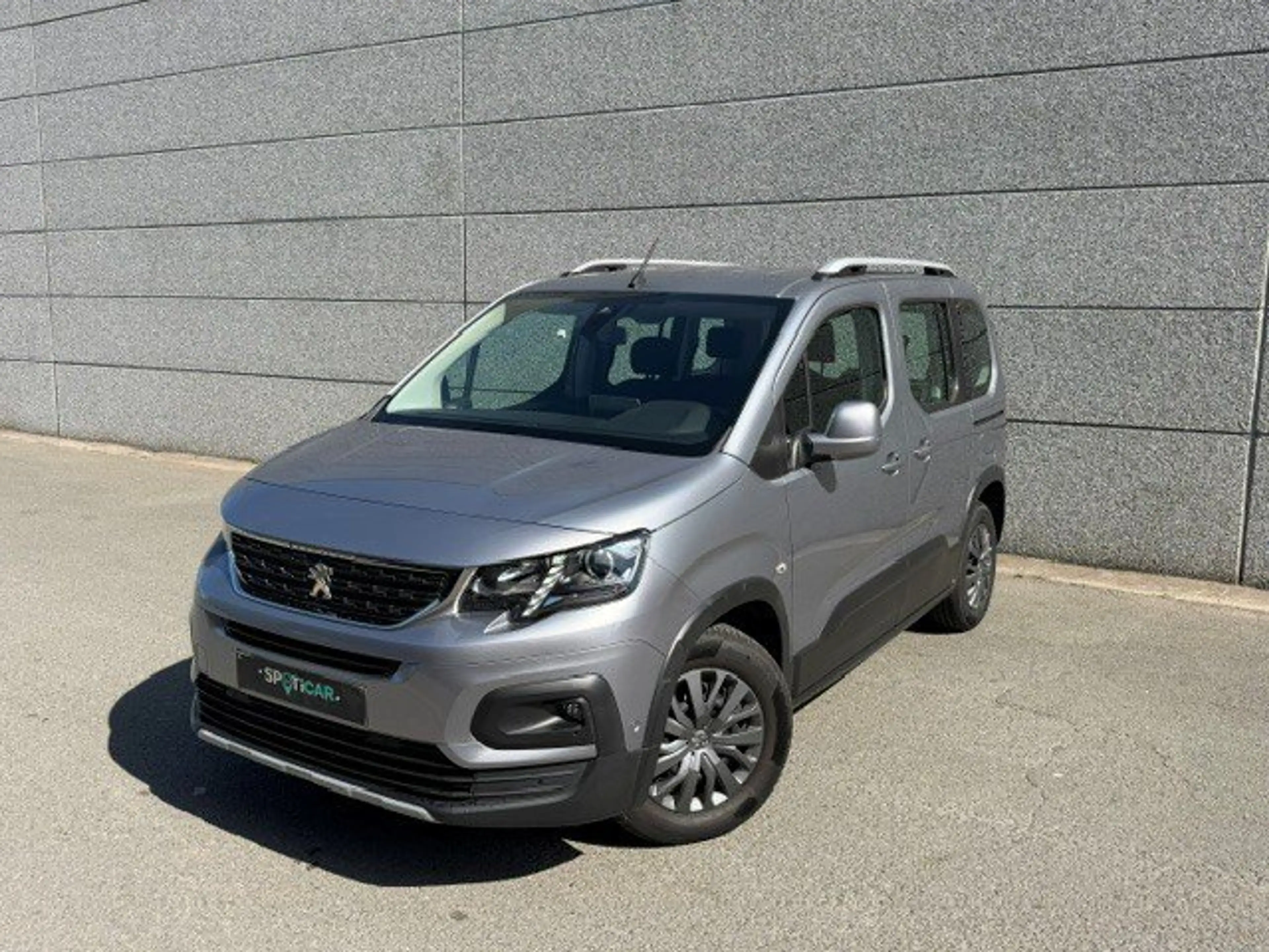 Peugeot Rifter *GPS*CAMERA* 1.2 Benz  Allure EAT8 — photo 13
