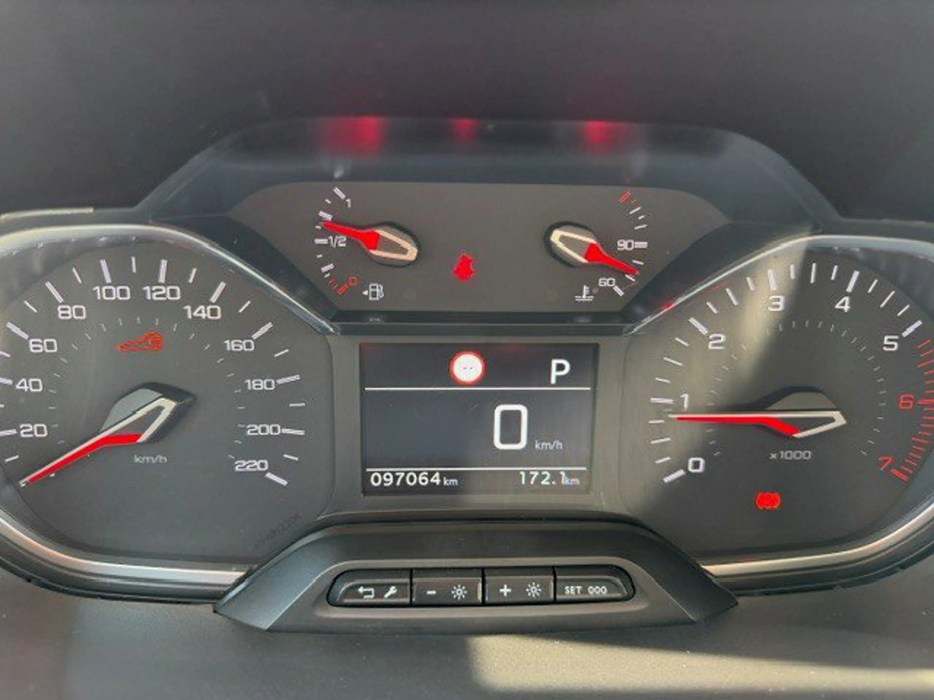 Peugeot Rifter *GPS*CAMERA* 1.2 Benz  Allure EAT8 — photo 9