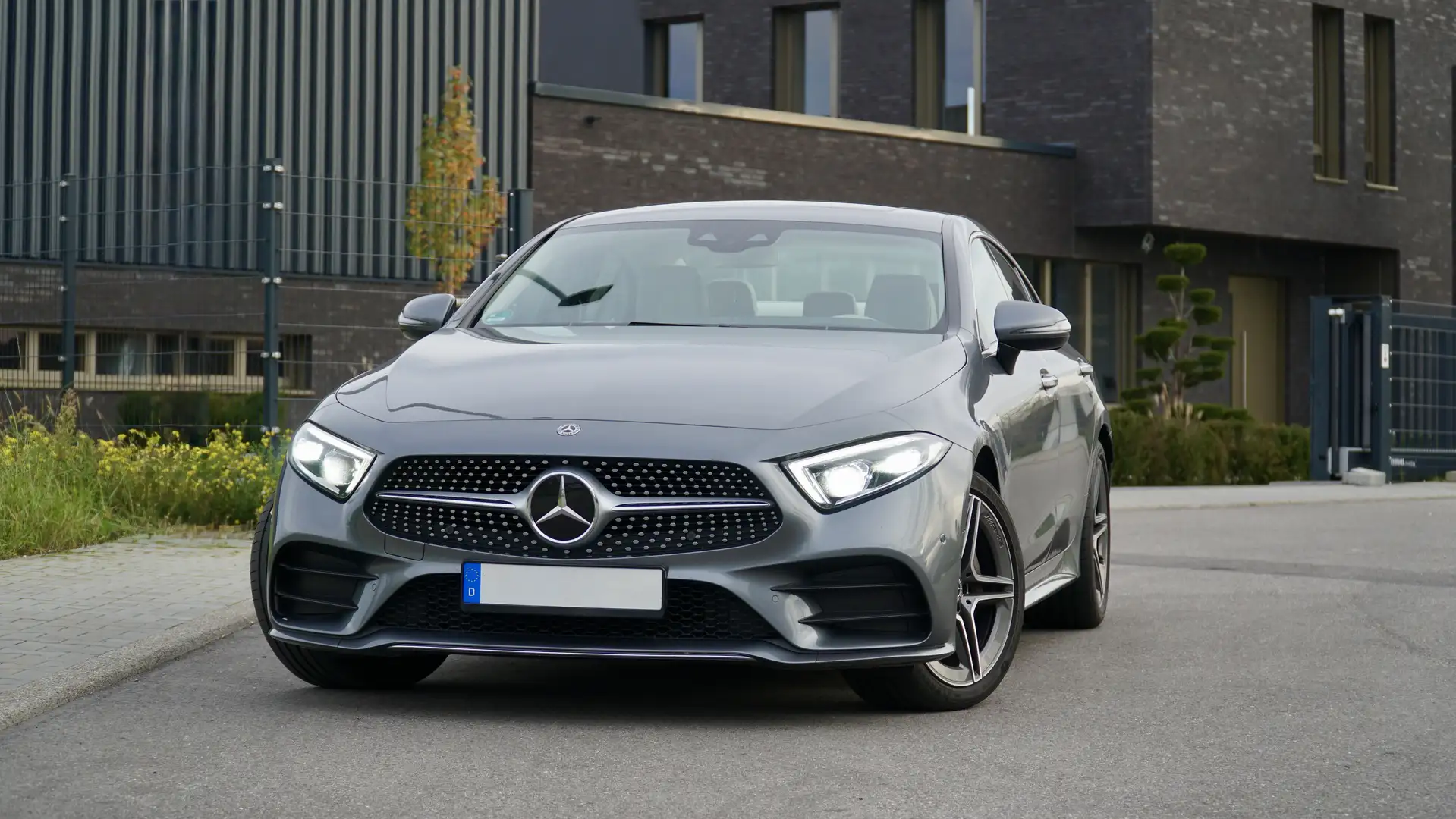 Mercedes-Benz CLS 450 CLS 450 4Matic AMG/HUD/AHK/BURM/LÜFT/MASSAGE/KAM/ Grau - 1
