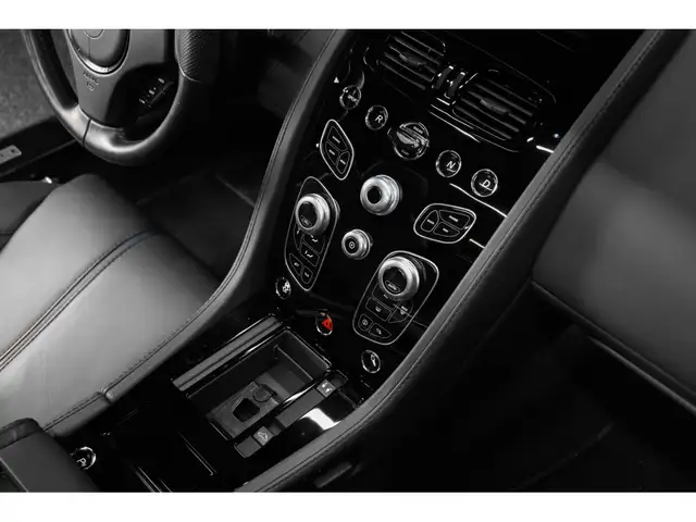 Aston Martin Vantage view 12