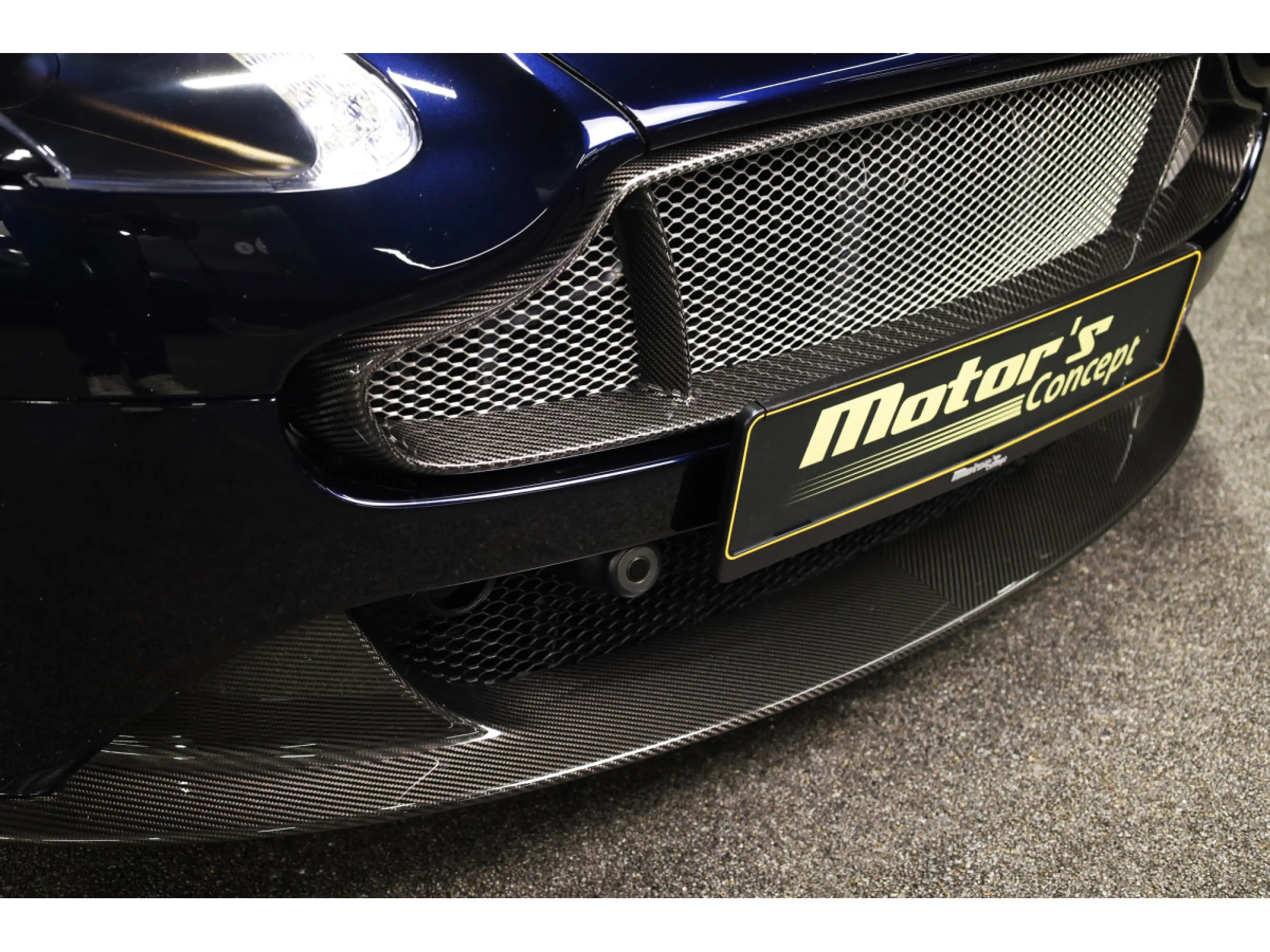 Aston Martin Vantage S V12 ROADSTER - Ultramarine Black — photo 7
