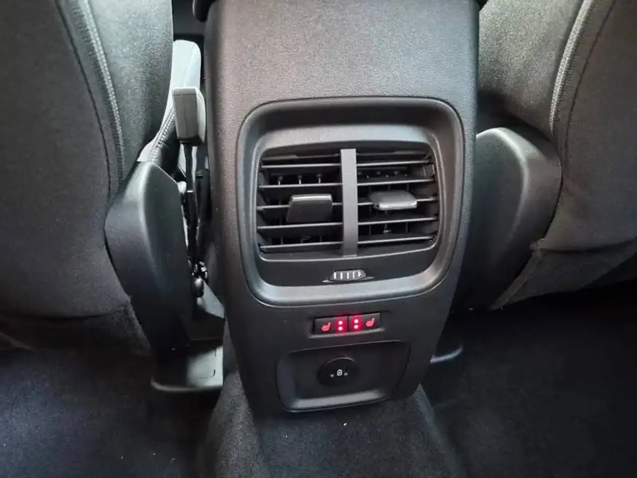 Ford Kuga 2.5 Duratec PHEV TITANIUM, миниатюра 21