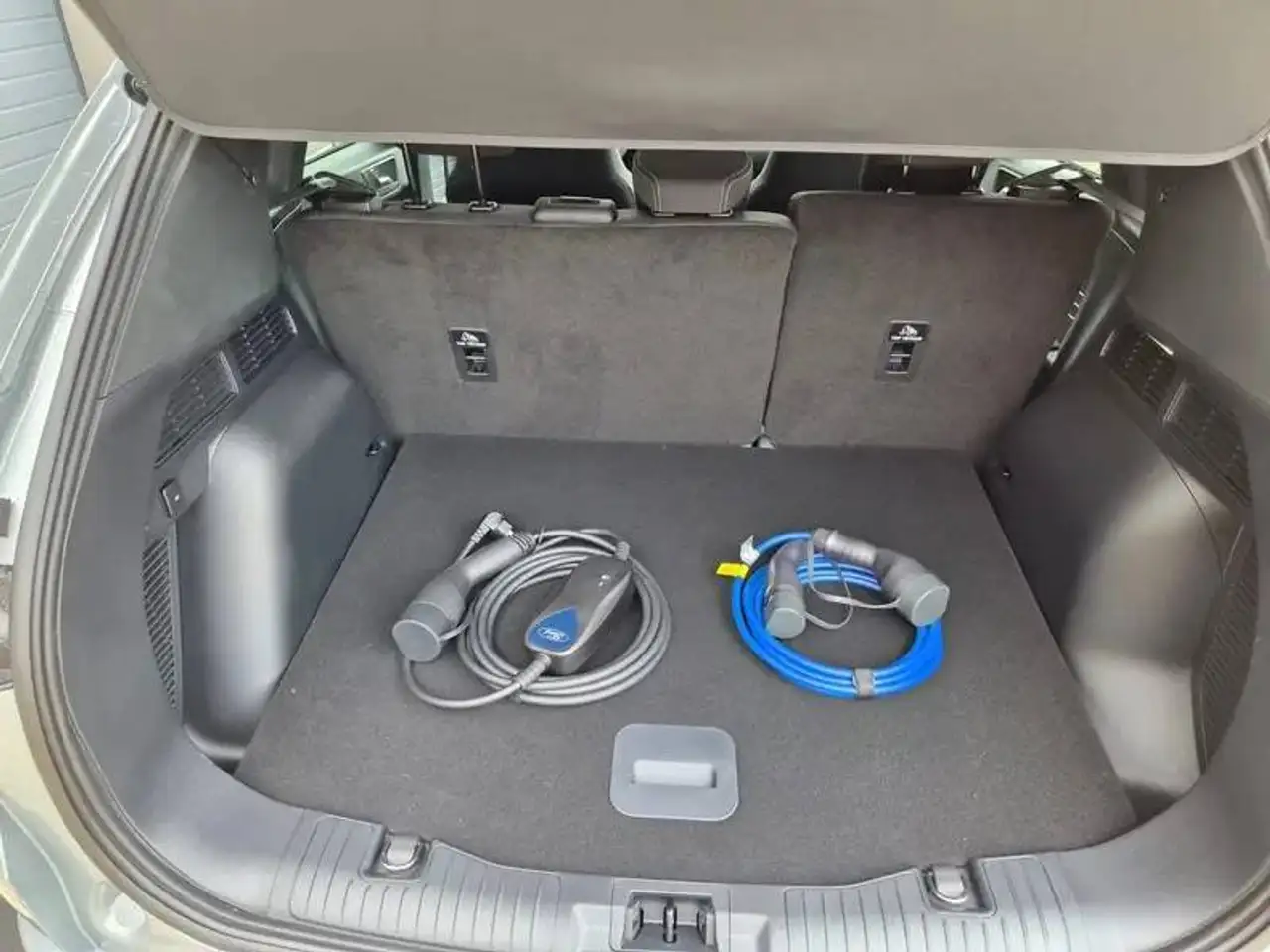 Ford Kuga 2.5 Duratec PHEV TITANIUM, миниатюра 9