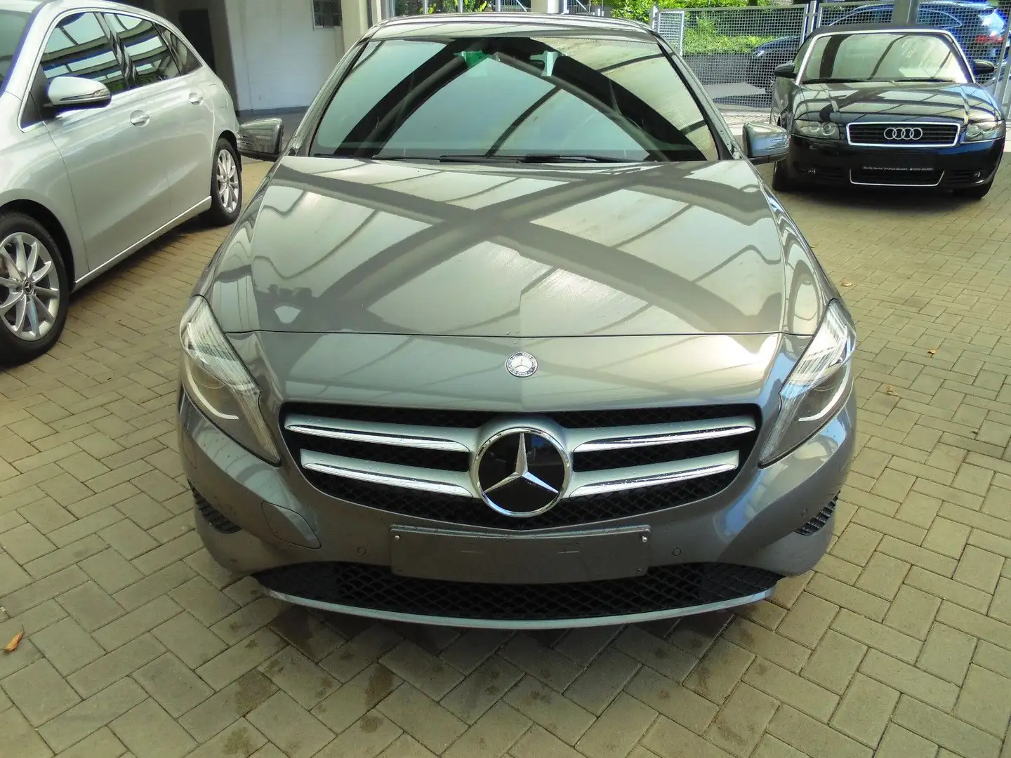 Mercedes-Benz A 180 BlueEfficiency Urban Kamera Xenon Navi - 2