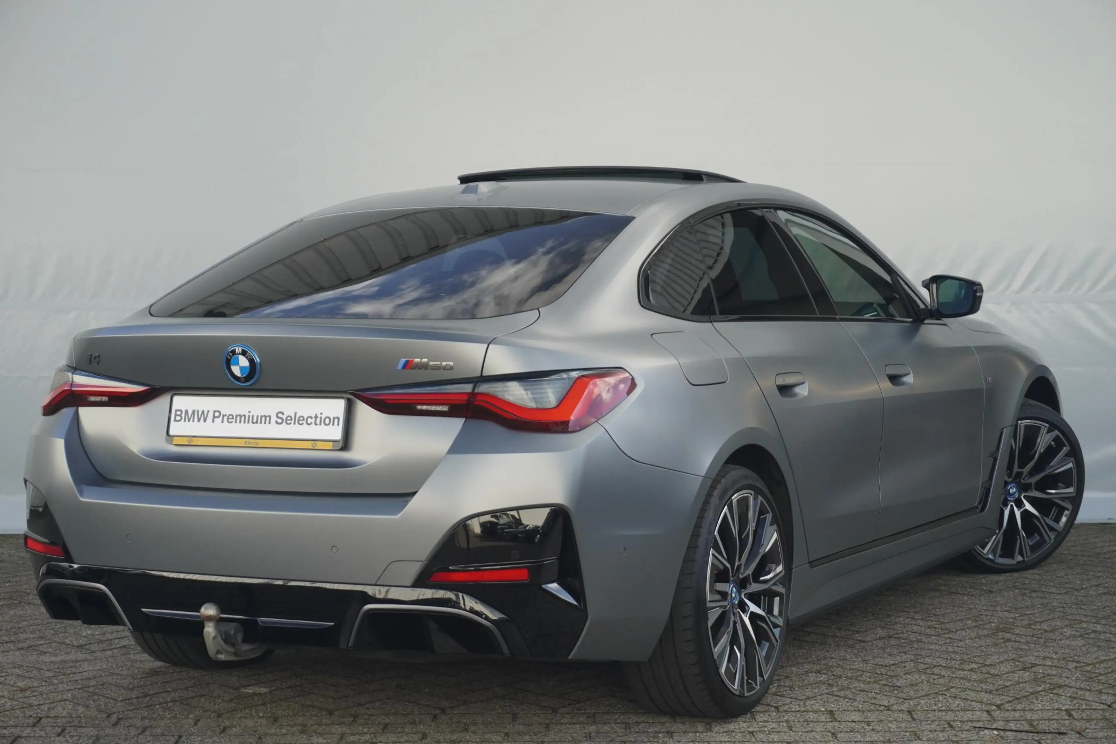 BMW i4 M50 | Schuif-/kanteldak | Harman Kardon | Laserlig — photo 2