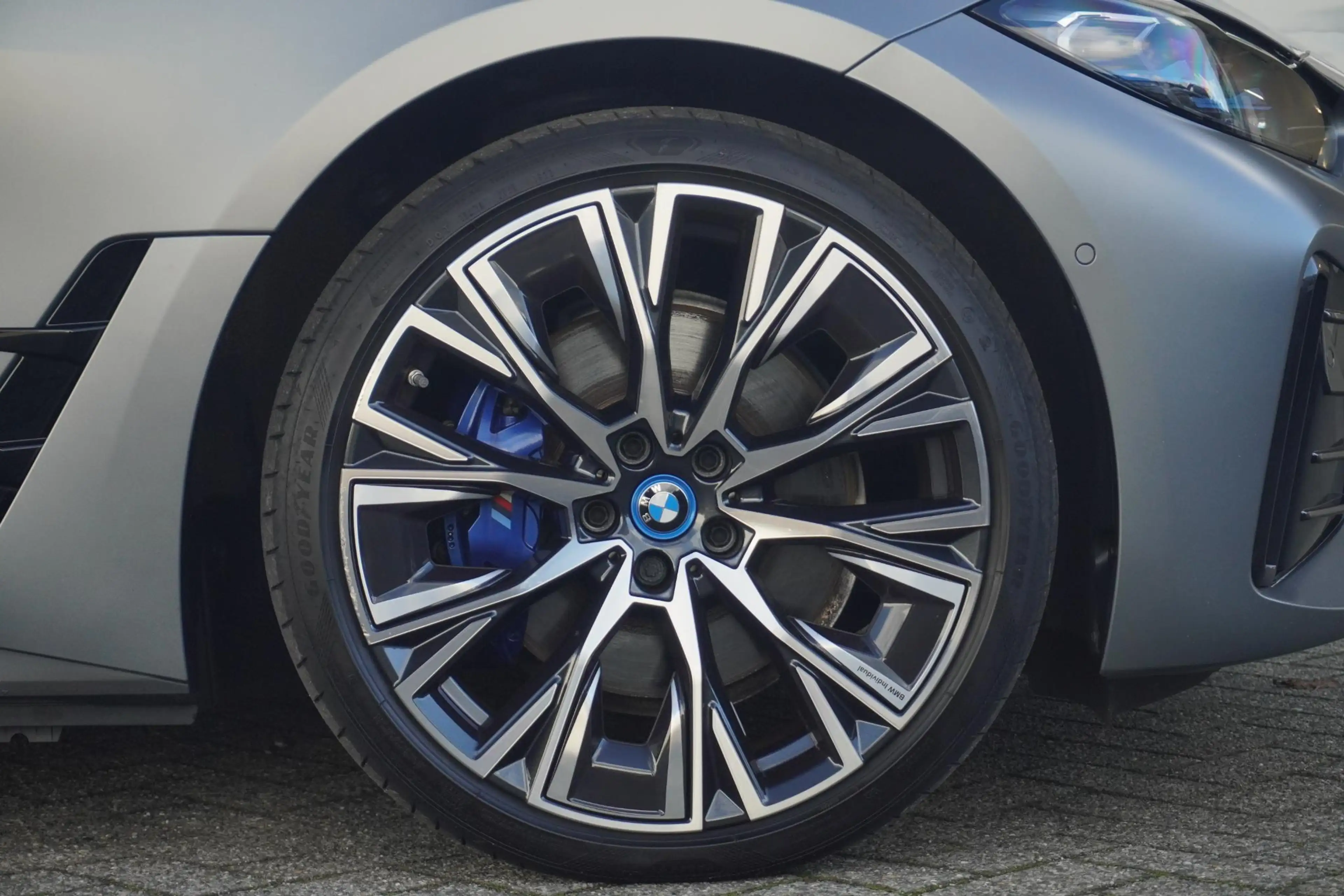 BMW i4 M50 | Schuif-/kanteldak | Harman Kardon | Laserlig — photo 6